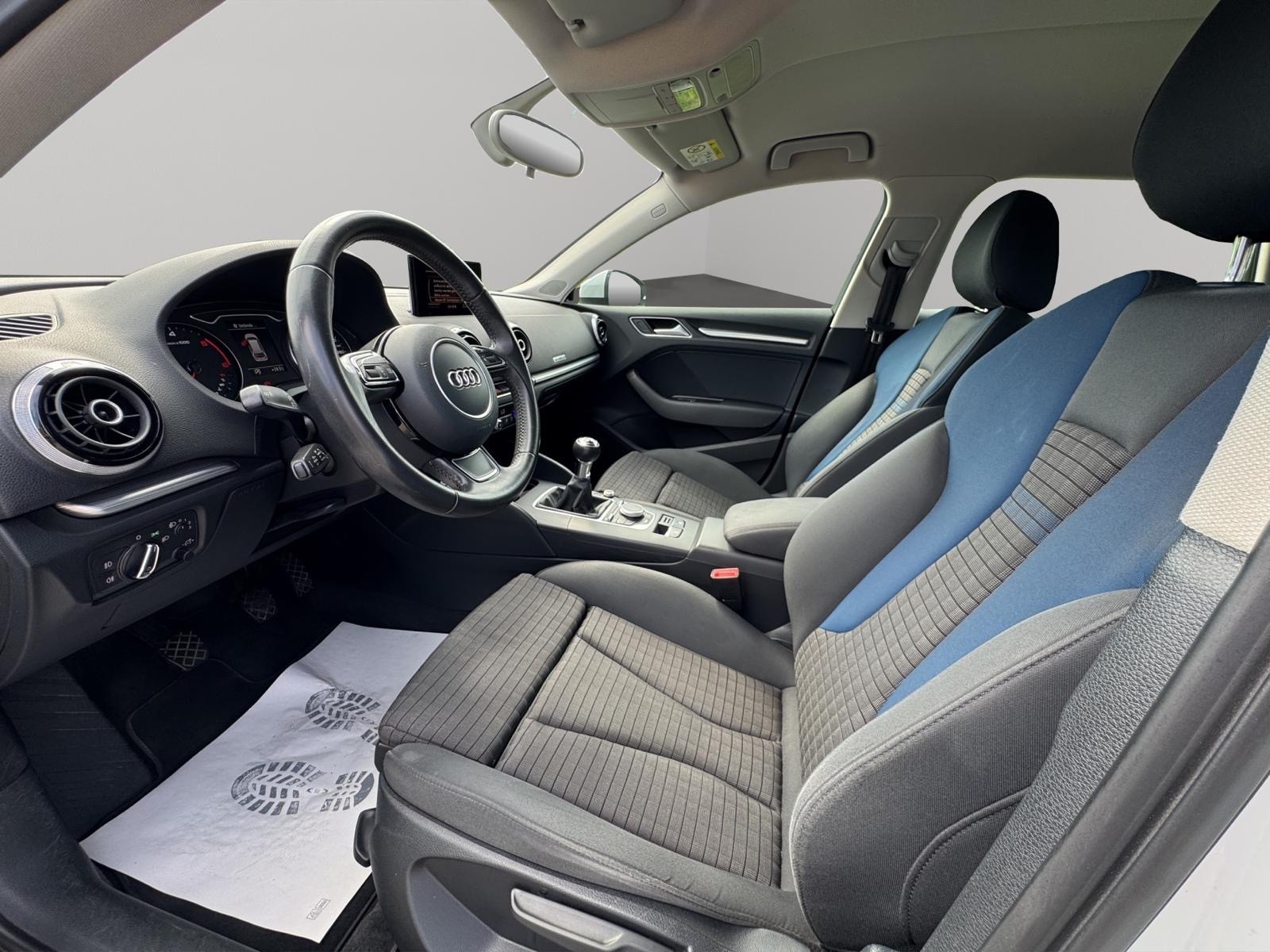 AUDI A3 Sportback 2.0 TDI Ambition quattro-image-9