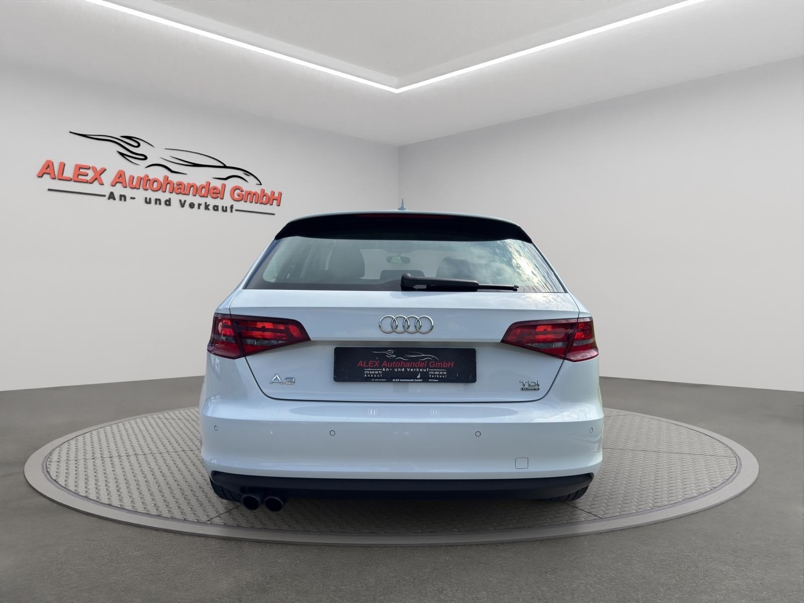 AUDI A3 Sportback 2.0 TDI Ambition quattro-image-4
