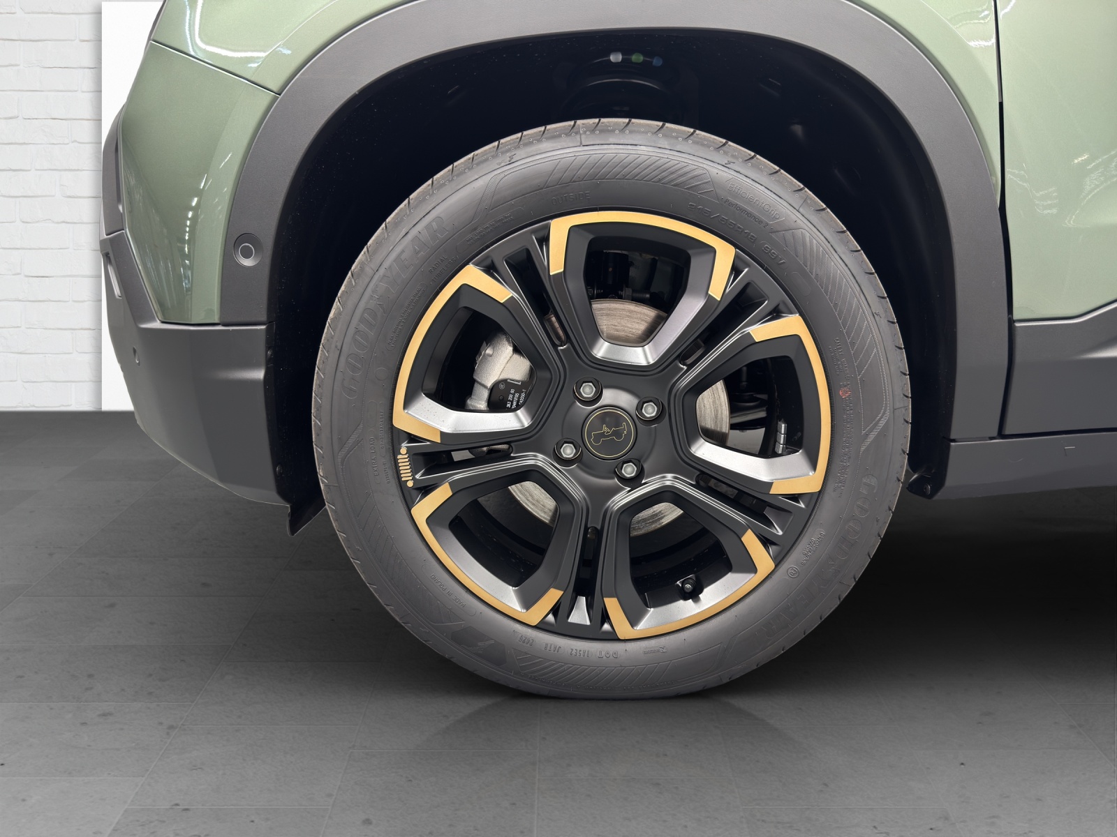JEEP Avenger 1.2 MHEV 85th Anniversary 4xe-image-5