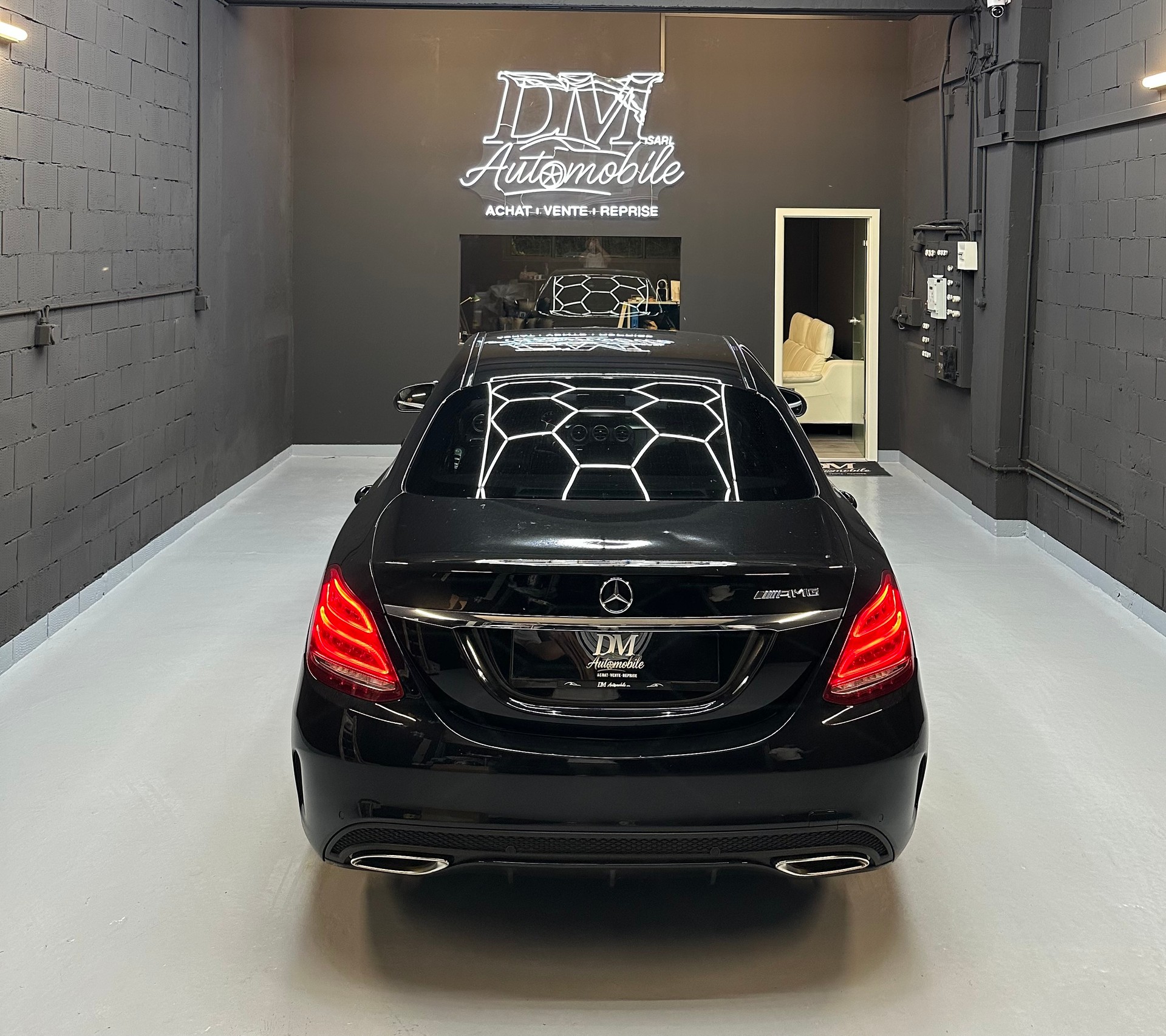 MERCEDES-BENZ C 200 Swiss Star Edition AMG Line // head up // Sound-Système Burmester // Véhicule suisse 🇨🇭// Leasing dès 159.- // Garantie-image-5