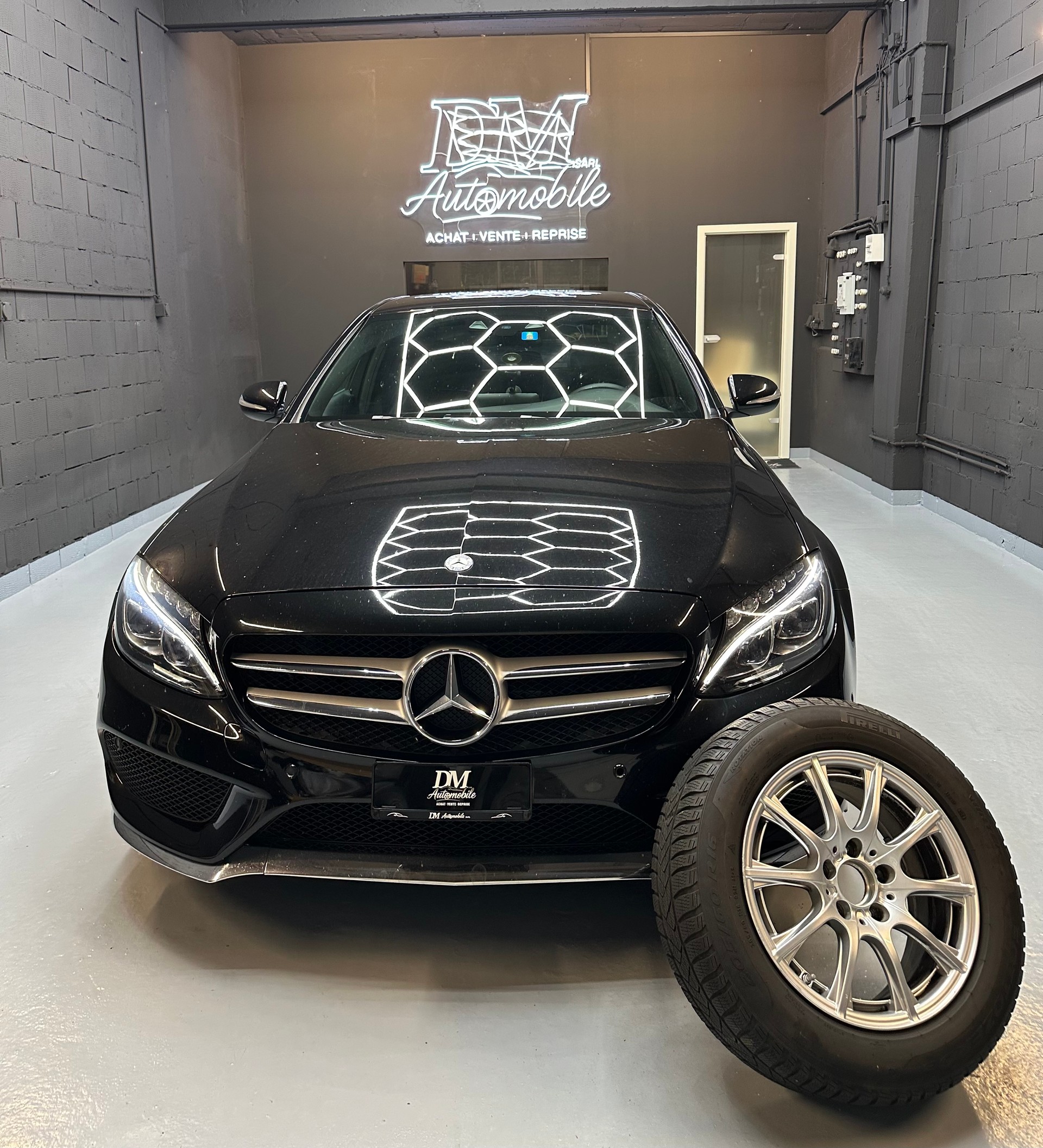 MERCEDES-BENZ C 200 Swiss Star Edition AMG Line // head up // Sound-Système Burmester // Véhicule suisse 🇨🇭// Leasing dès 159.- // Garantie-image-1