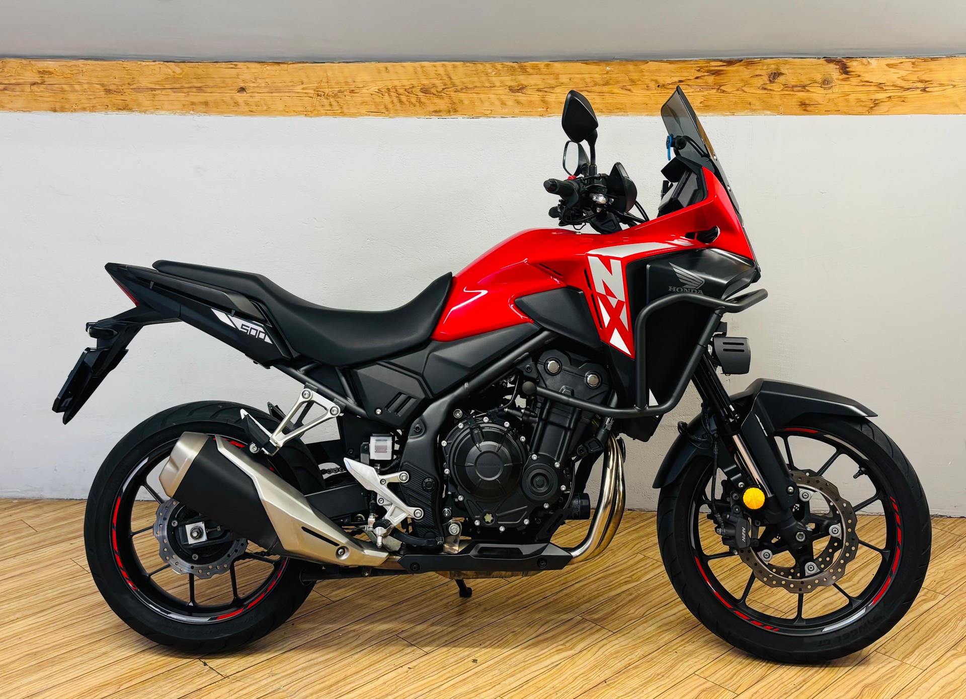 HONDA NX 500 / CB 500 X-showroom-element-1