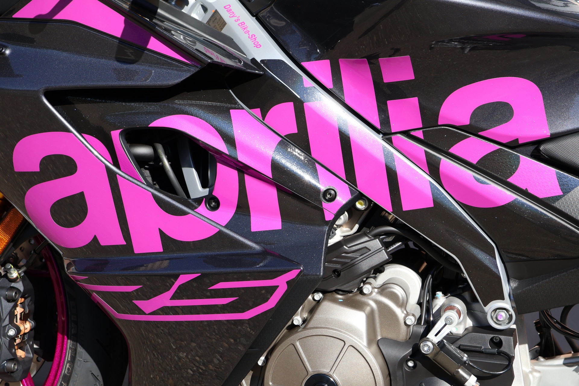APRILIA RS 660 Ultra purple E5+ (35kW)-image-8