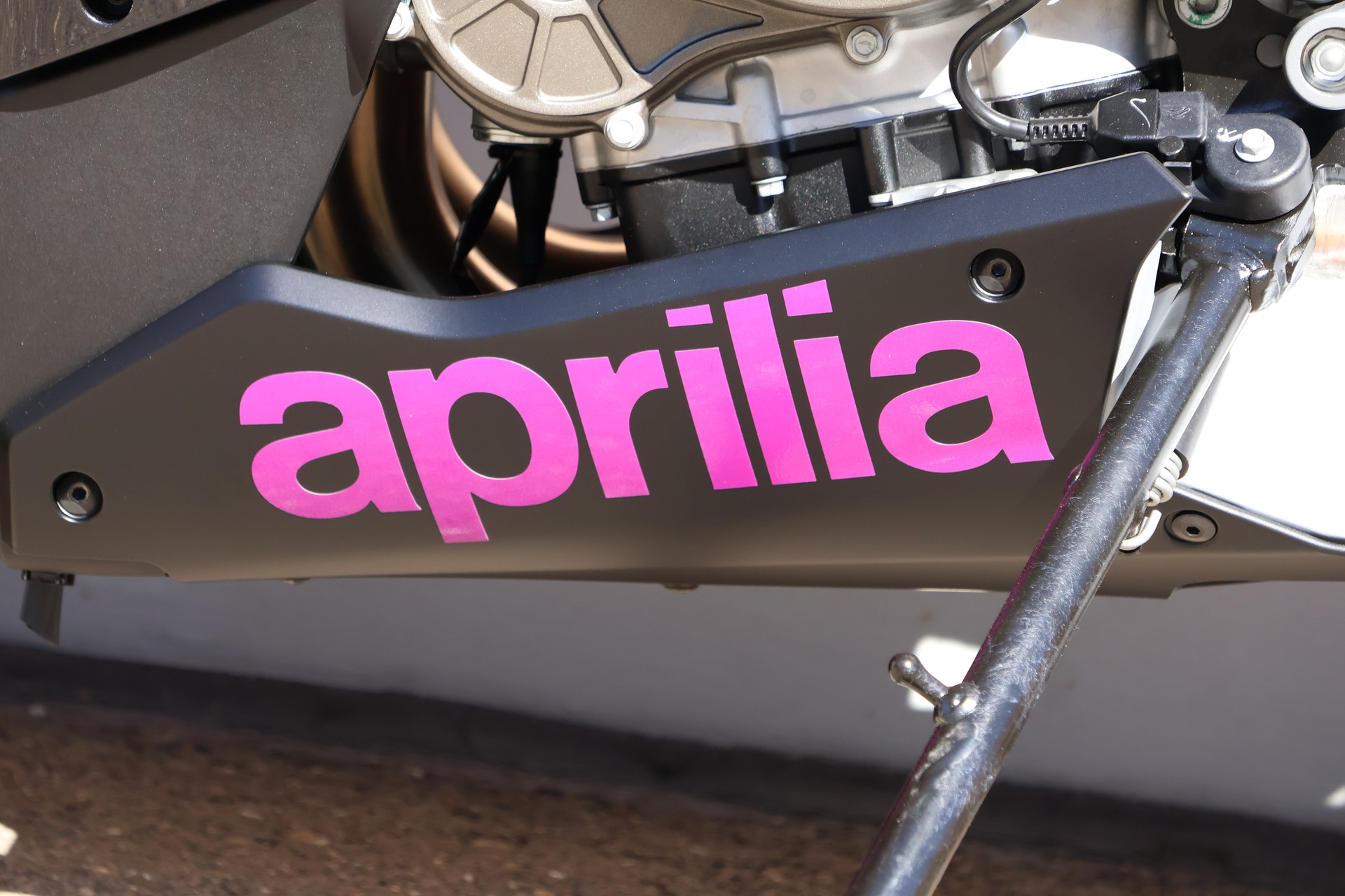 APRILIA RS 660 Ultra purple E5+ (35kW)-image-14