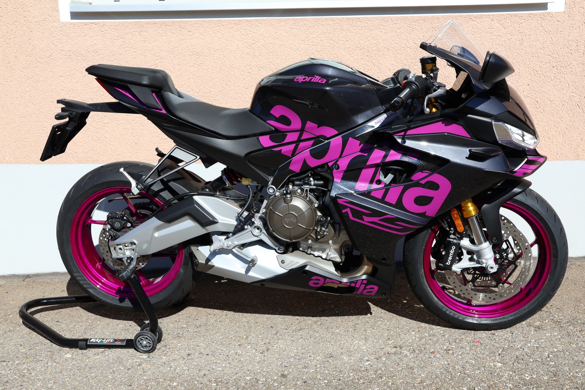 APRILIA RS 660 Ultra purple E5+ (35kW)-showroom-element-1