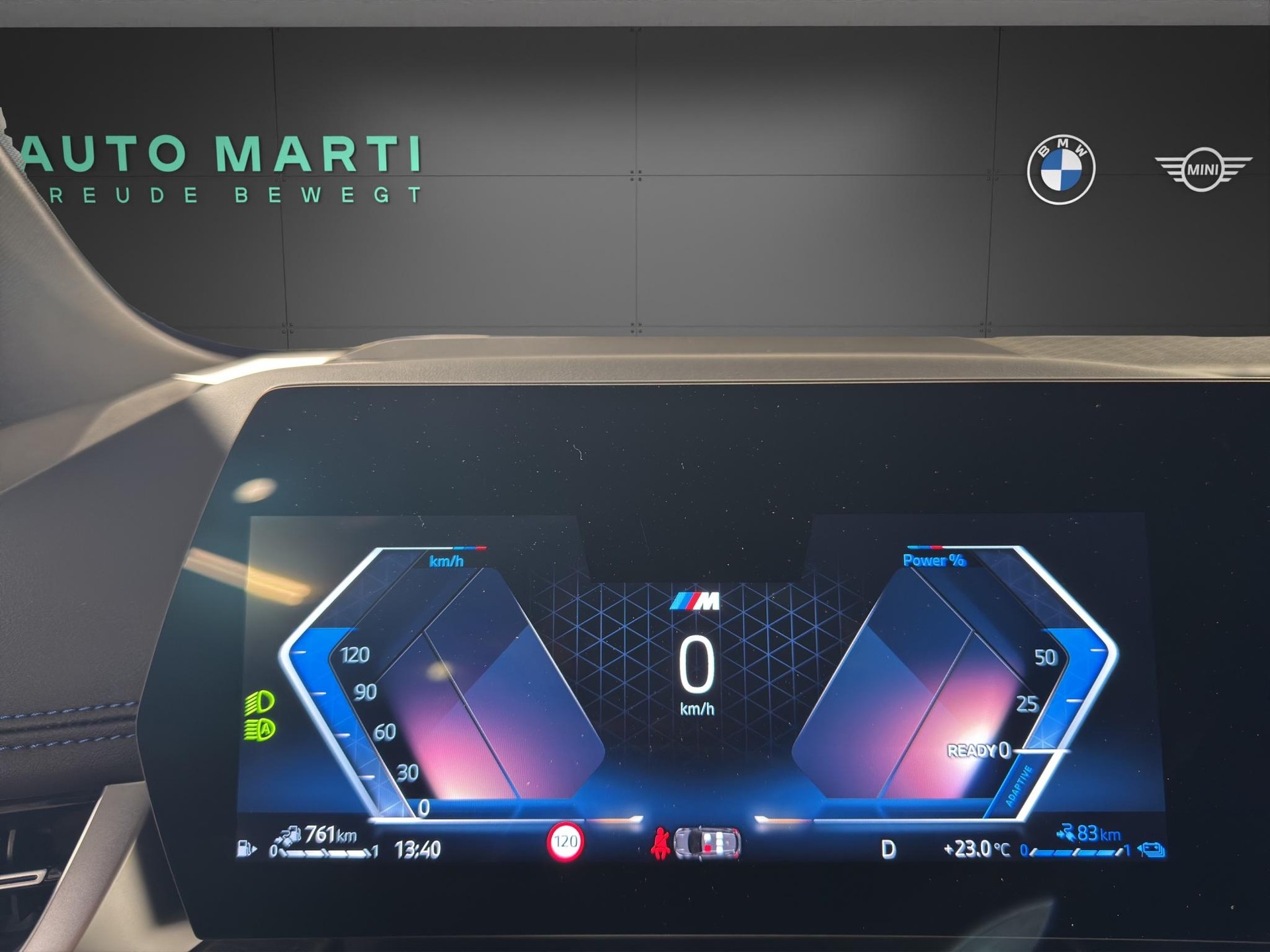 BMW 225e xDrive paddles Active Tourer M Sport-image-12