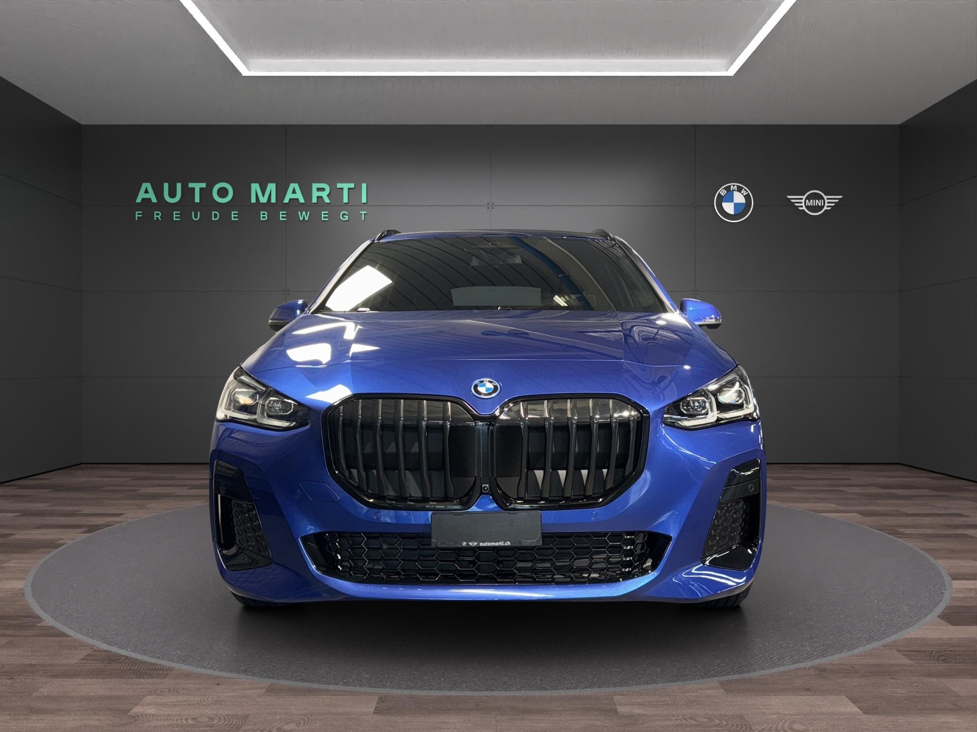 BMW 225e xDrive paddles Active Tourer M Sport-image-4