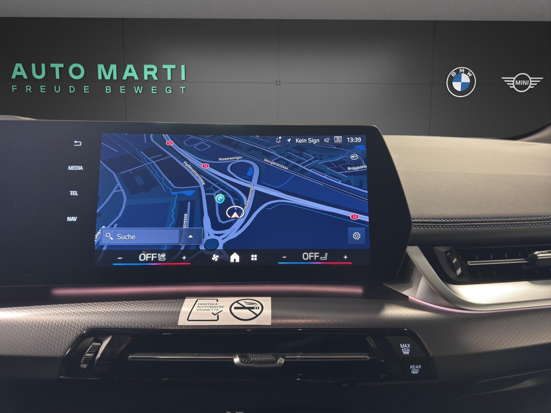 BMW 225e xDrive paddles Active Tourer M Sport-image-8