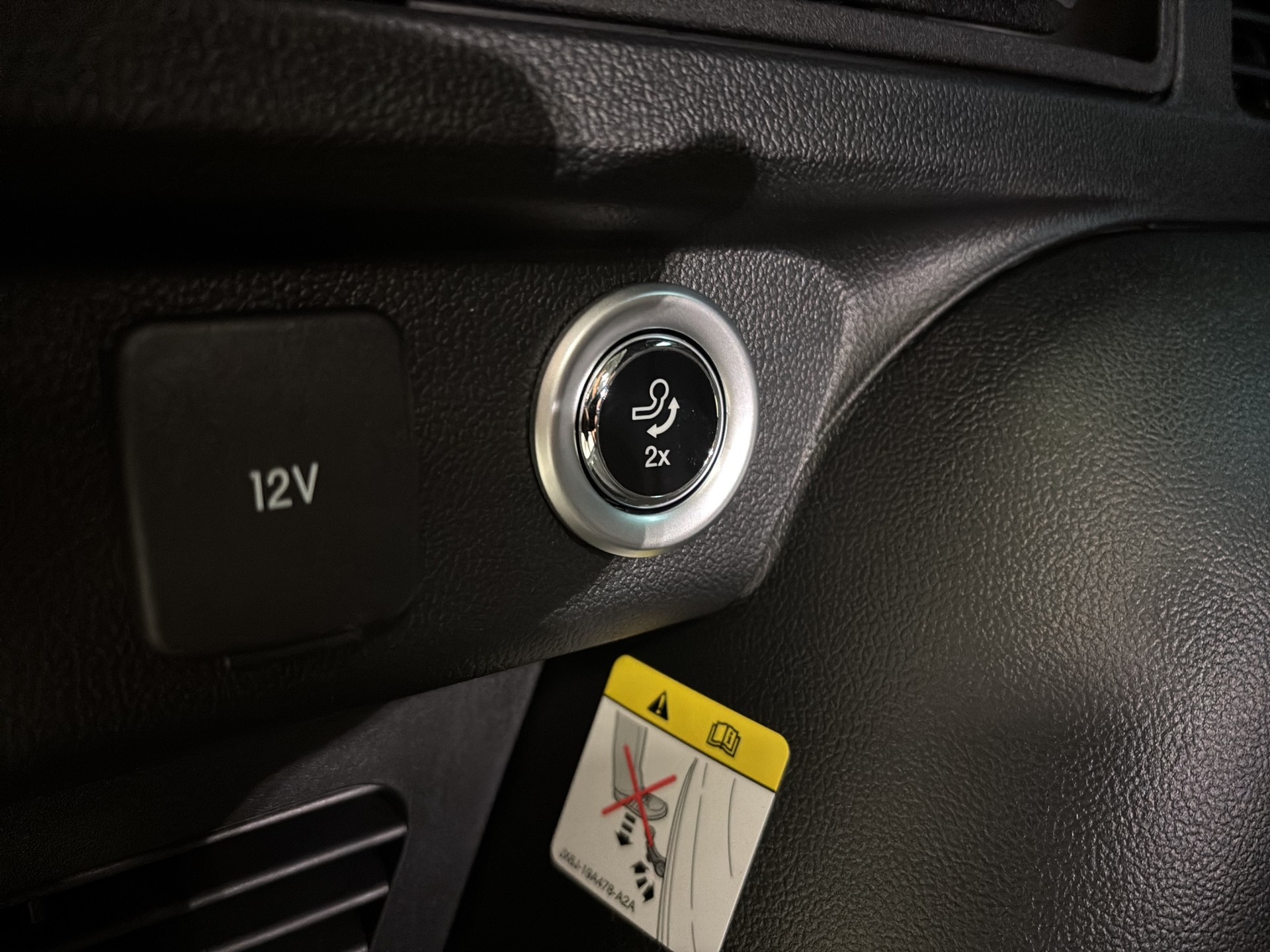 FORD Kuga 2.5 FHEV ST-Line X 4WD-image-16