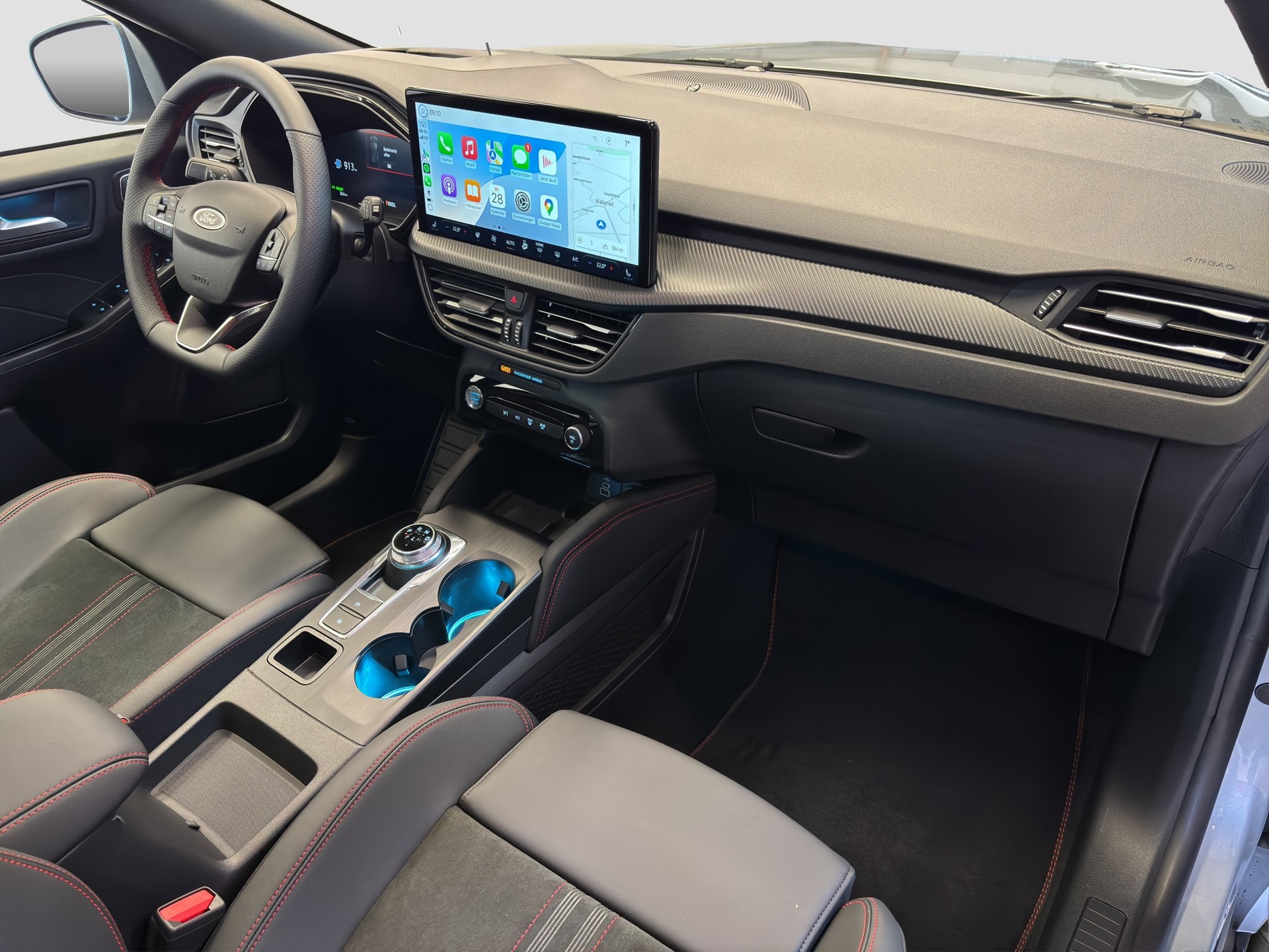 FORD Kuga 2.5 FHEV ST-Line X 4WD-image-11