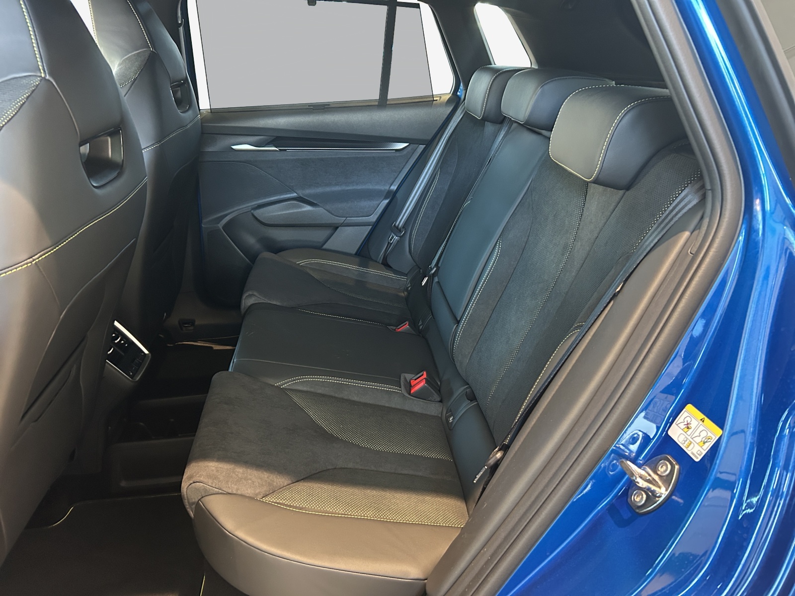SKODA Elroq RS 4x4-image-11