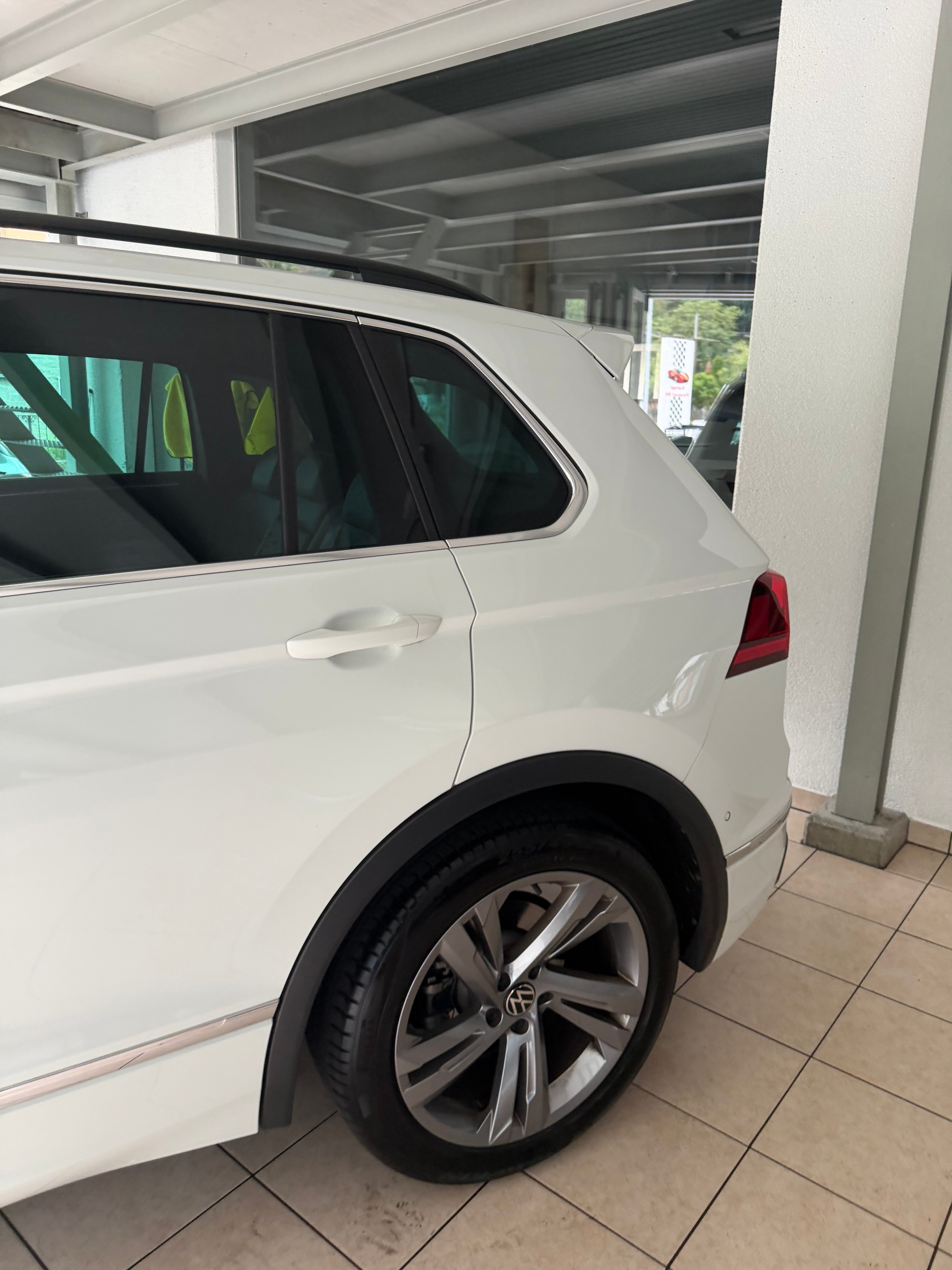 VW Tiguan 1.5TSI Evo R-Line DSG-image-3