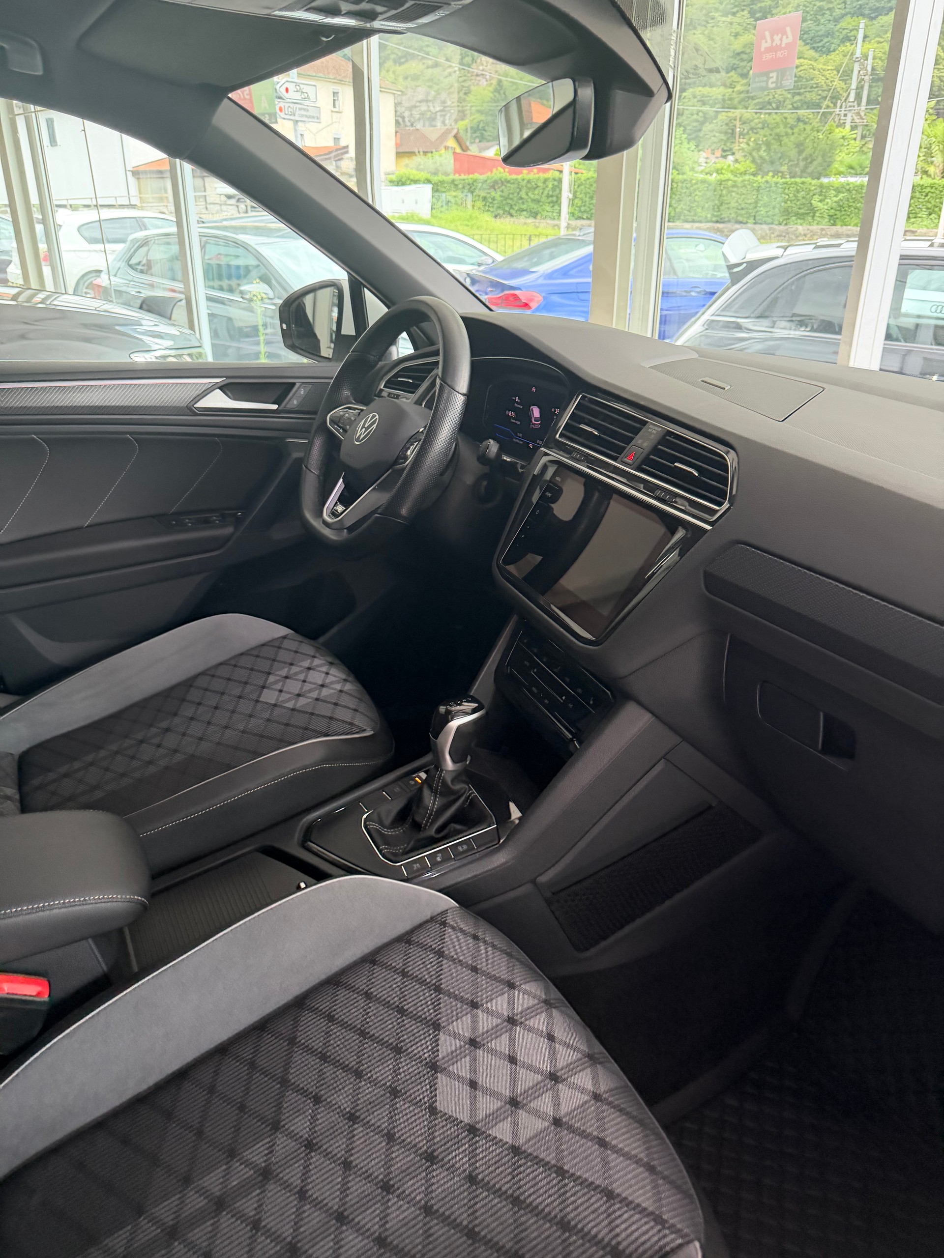VW Tiguan 1.5TSI Evo R-Line DSG-image-12