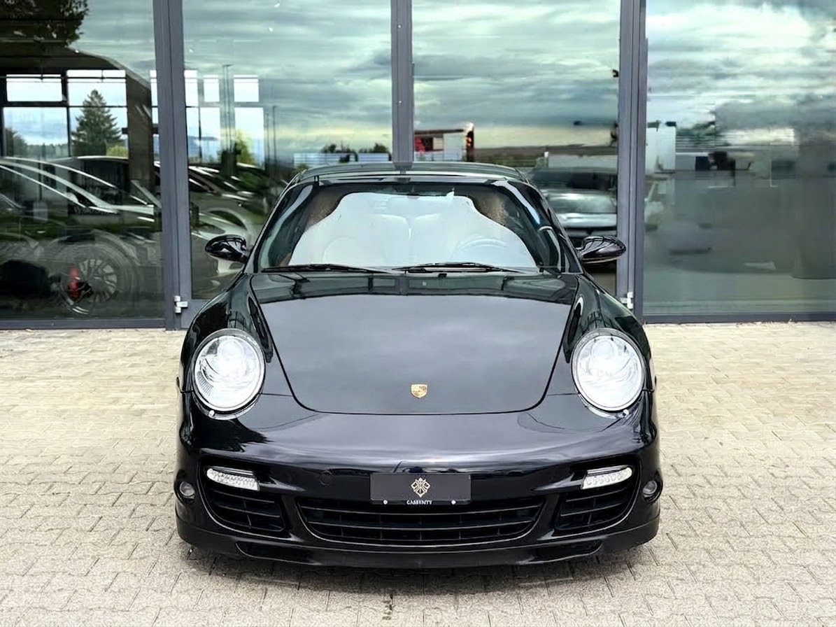 PORSCHE 911 Turbo-showroom-element-1