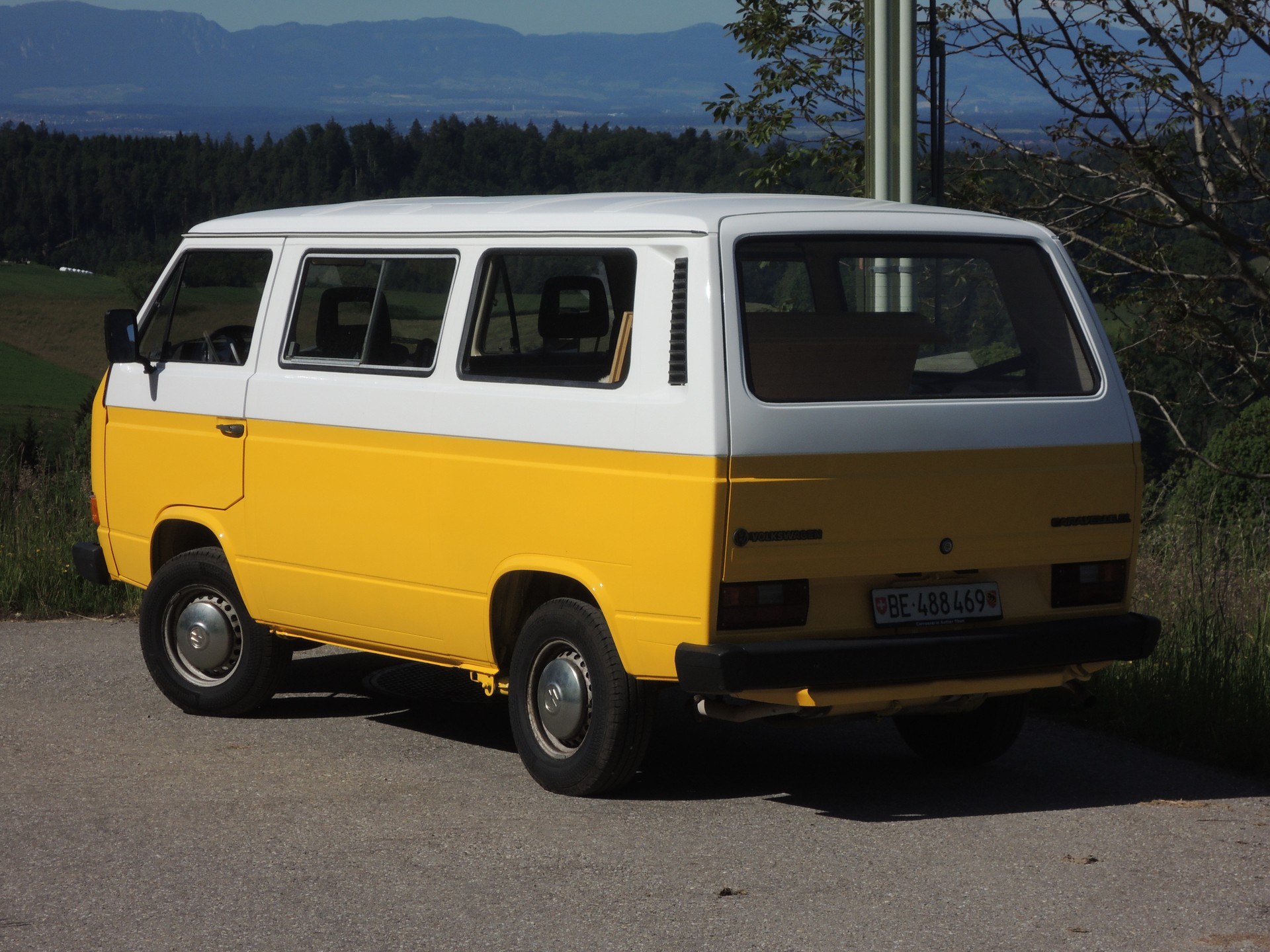 VW Caravelle-image-1