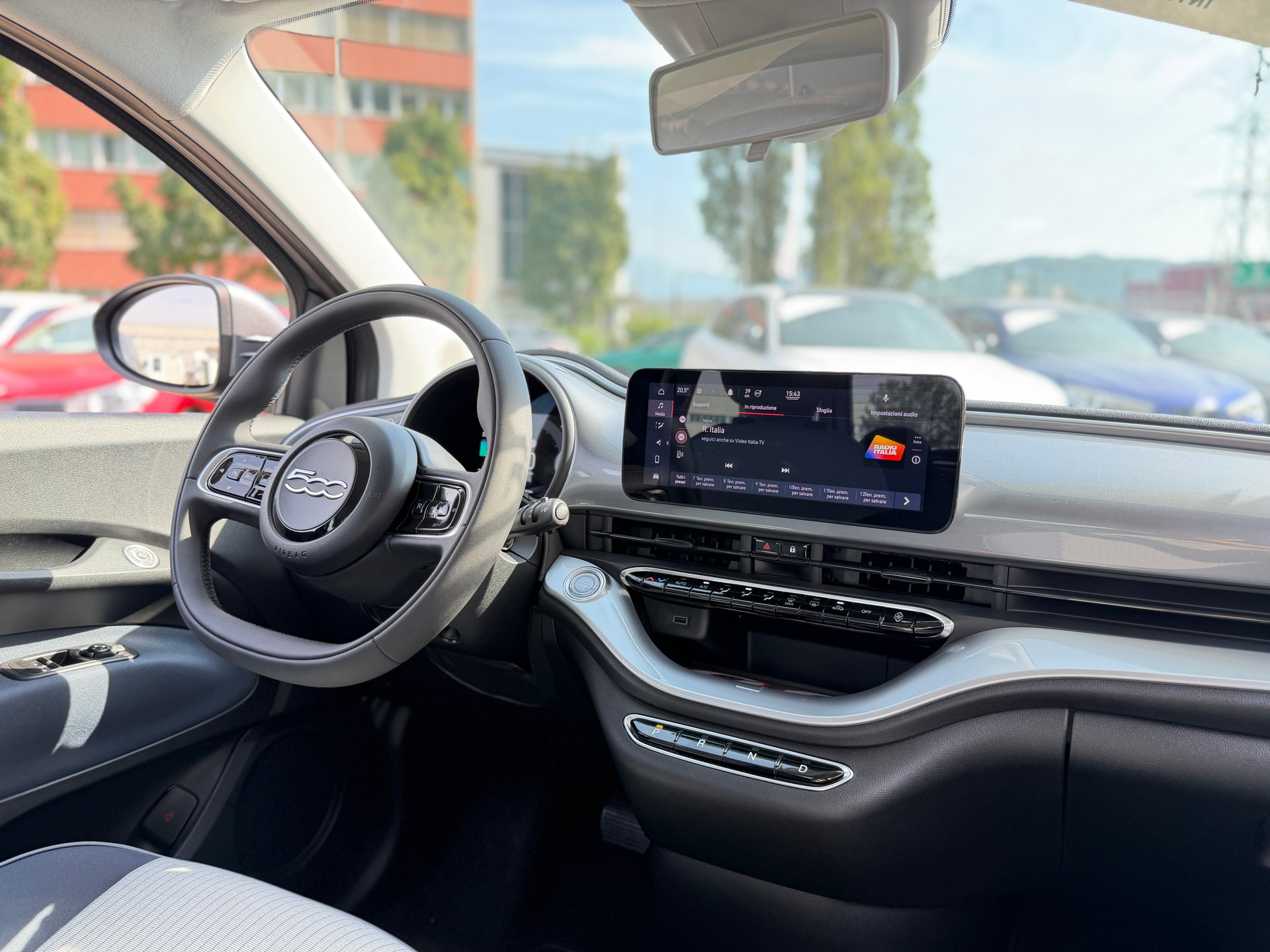 FIAT 500 electric 87 kW Icon-image-7