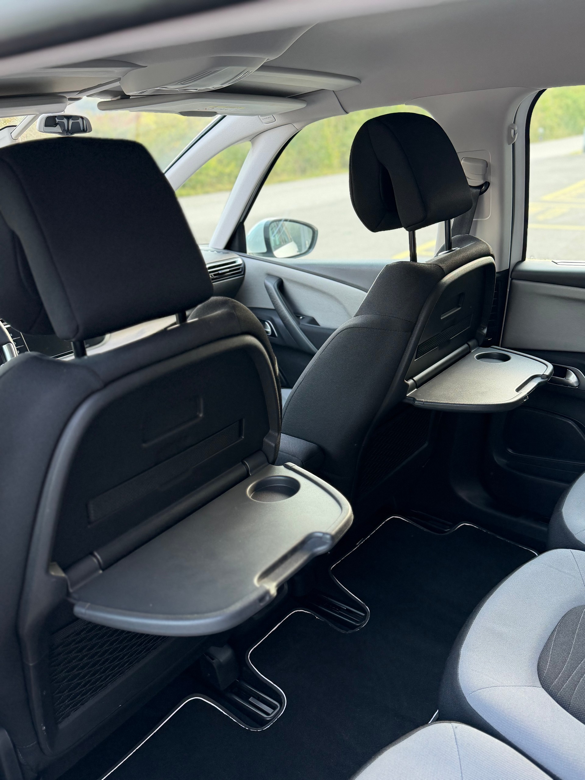 CITROEN Grand C4 Picasso 1.6i 16V THP Exclusive-image-12