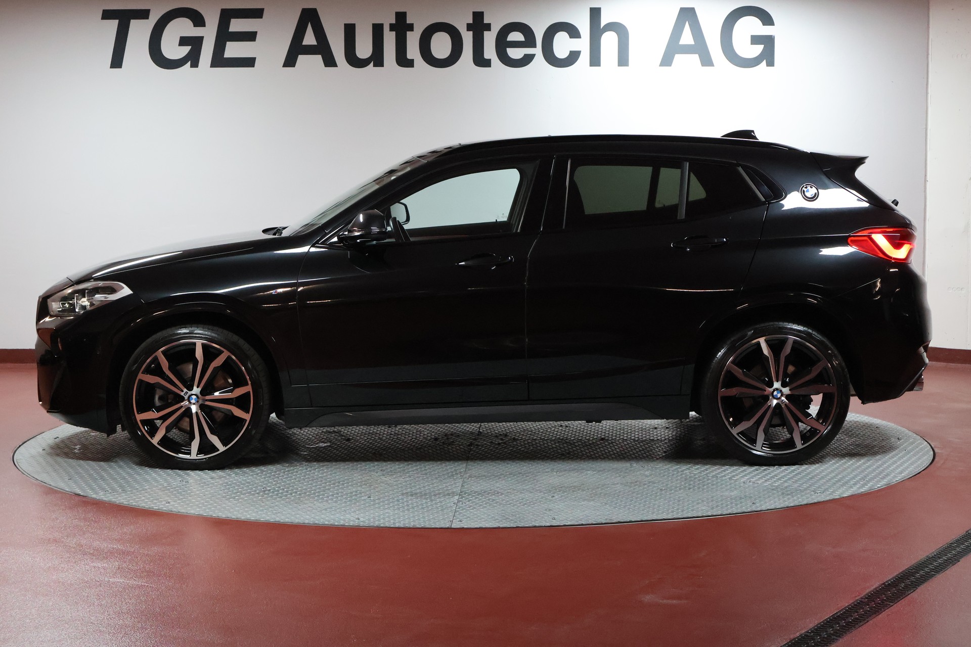 BMW X2 xDrive 20d M Sport Steptronic-image-3