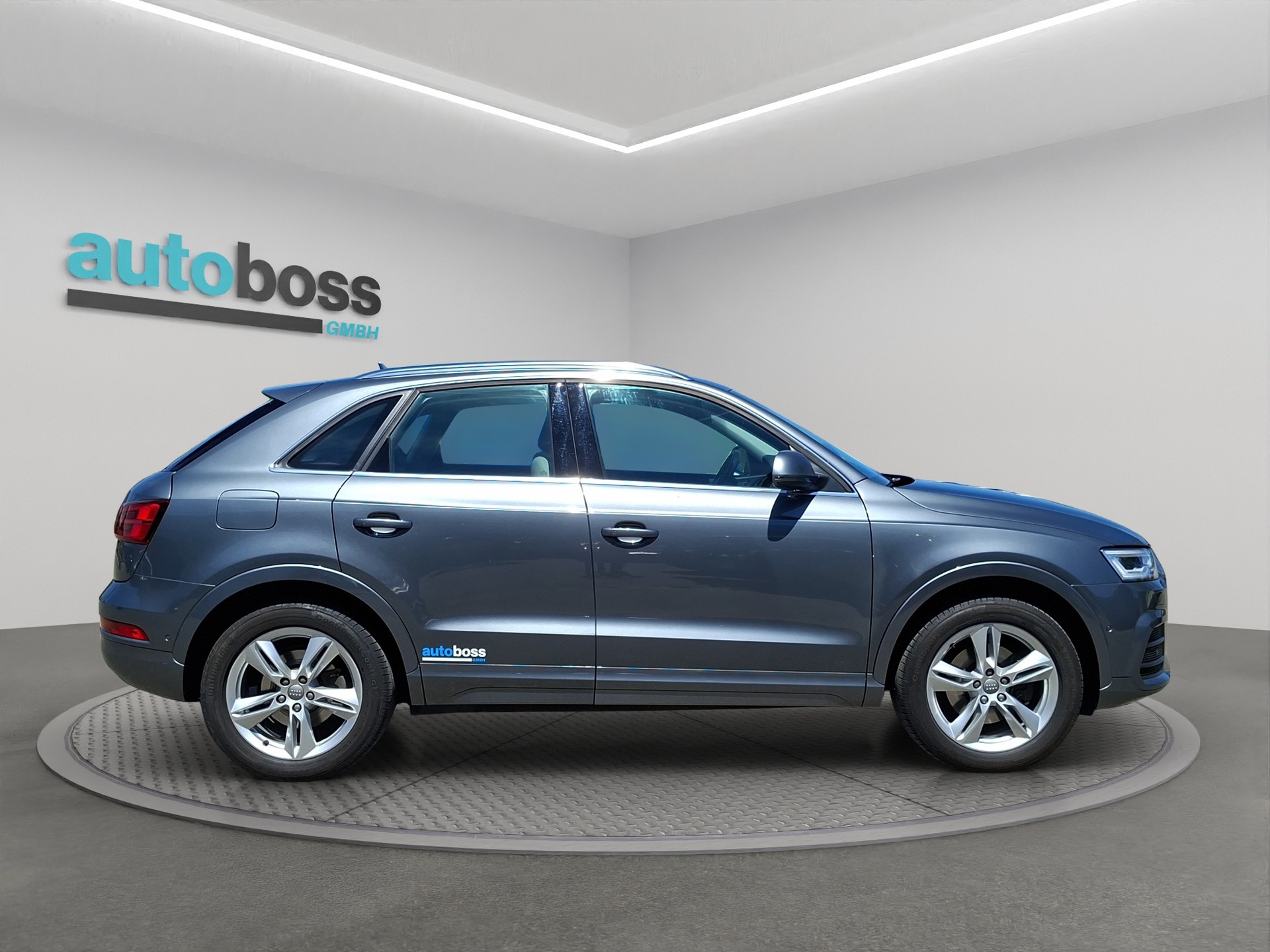 AUDI Q3 2.0 TFSI sport quattro S-tronic-image-6