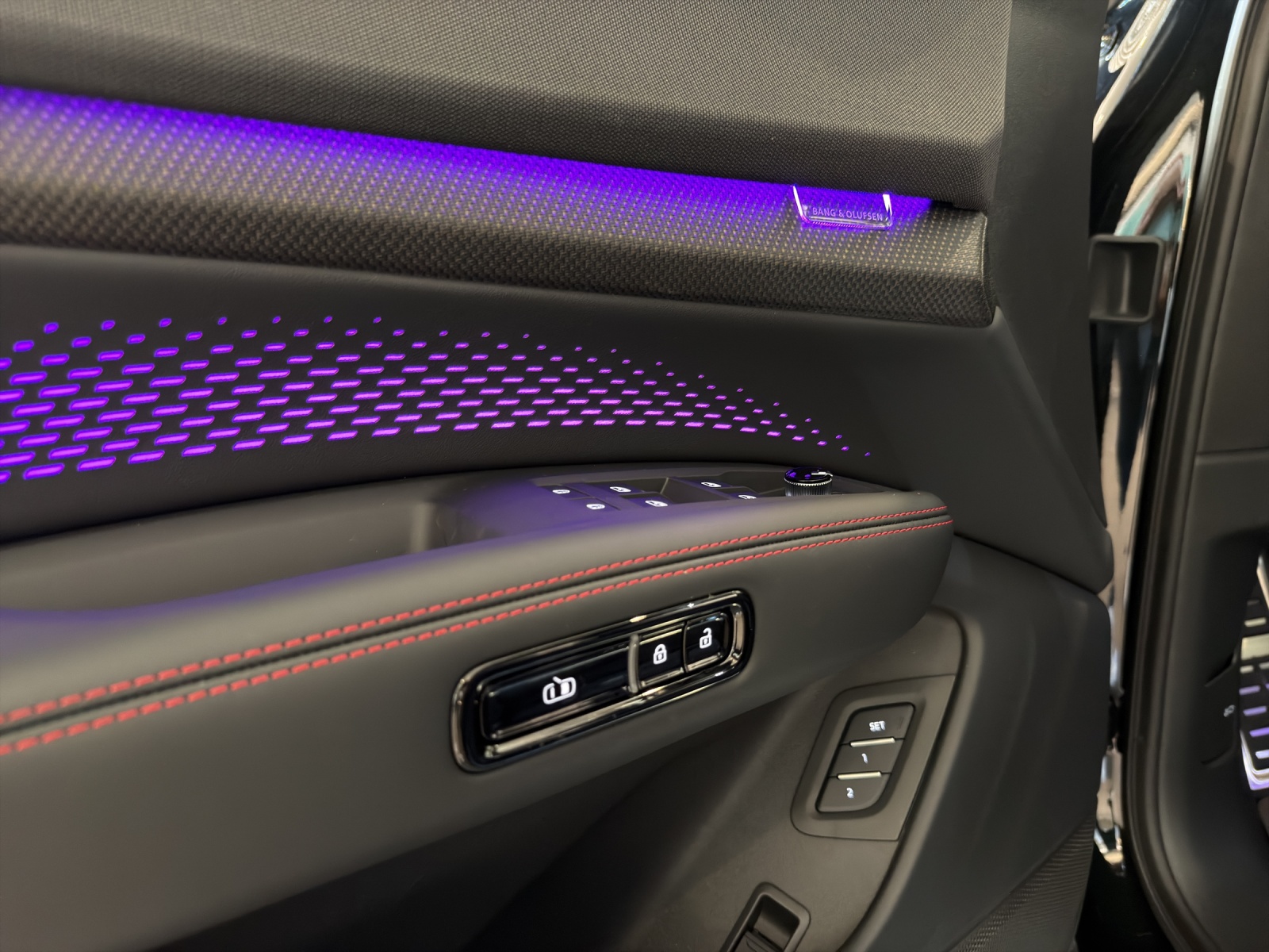 AUDI Q7 SUV TDI quattro 220 kW-image-17
