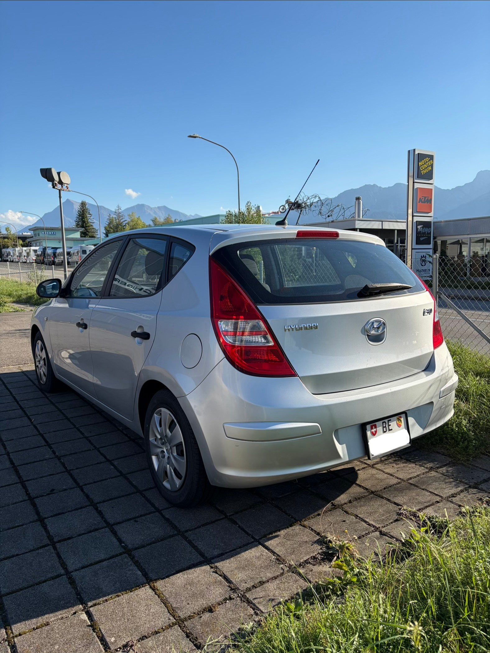 HYUNDAI i30 1.4 Comfort (Frisch Ab MFK)-image-1