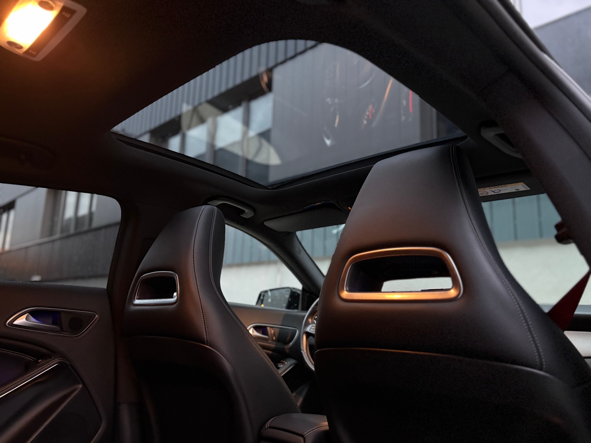 MERCEDES-BENZ CLA Shooting Brake 200 AMG Line Frisch ab MFK-image-14