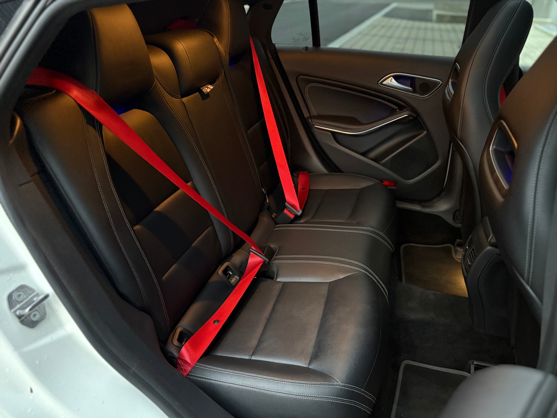 MERCEDES-BENZ CLA Shooting Brake 200 AMG Line Frisch ab MFK-image-11