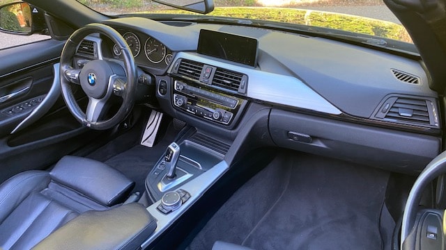 BMW 430i Cabriolet xDrive M Sport Steptronic-image-10