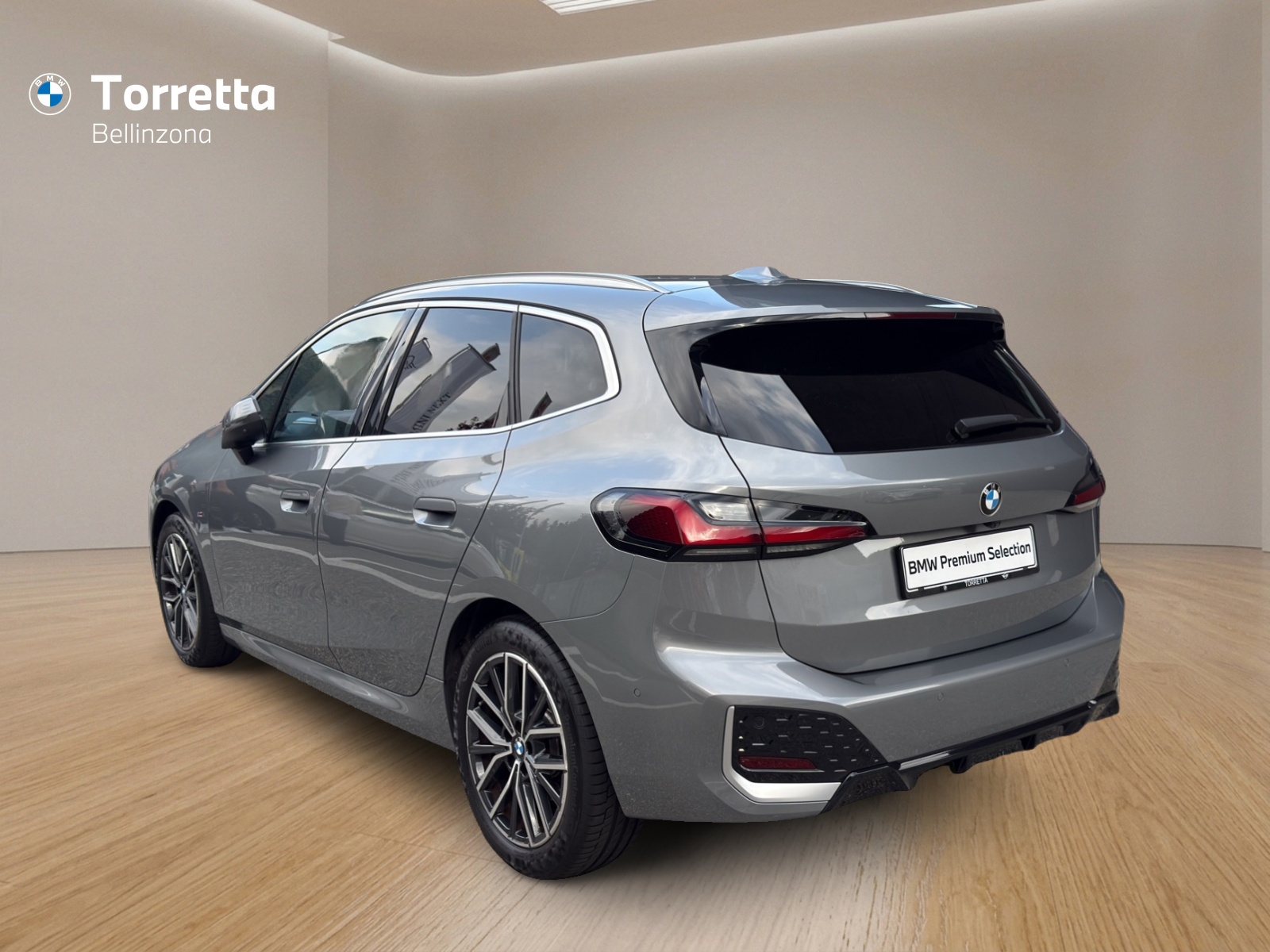 BMW 223i Active Tourer M Sport DKG-showroom-element-2