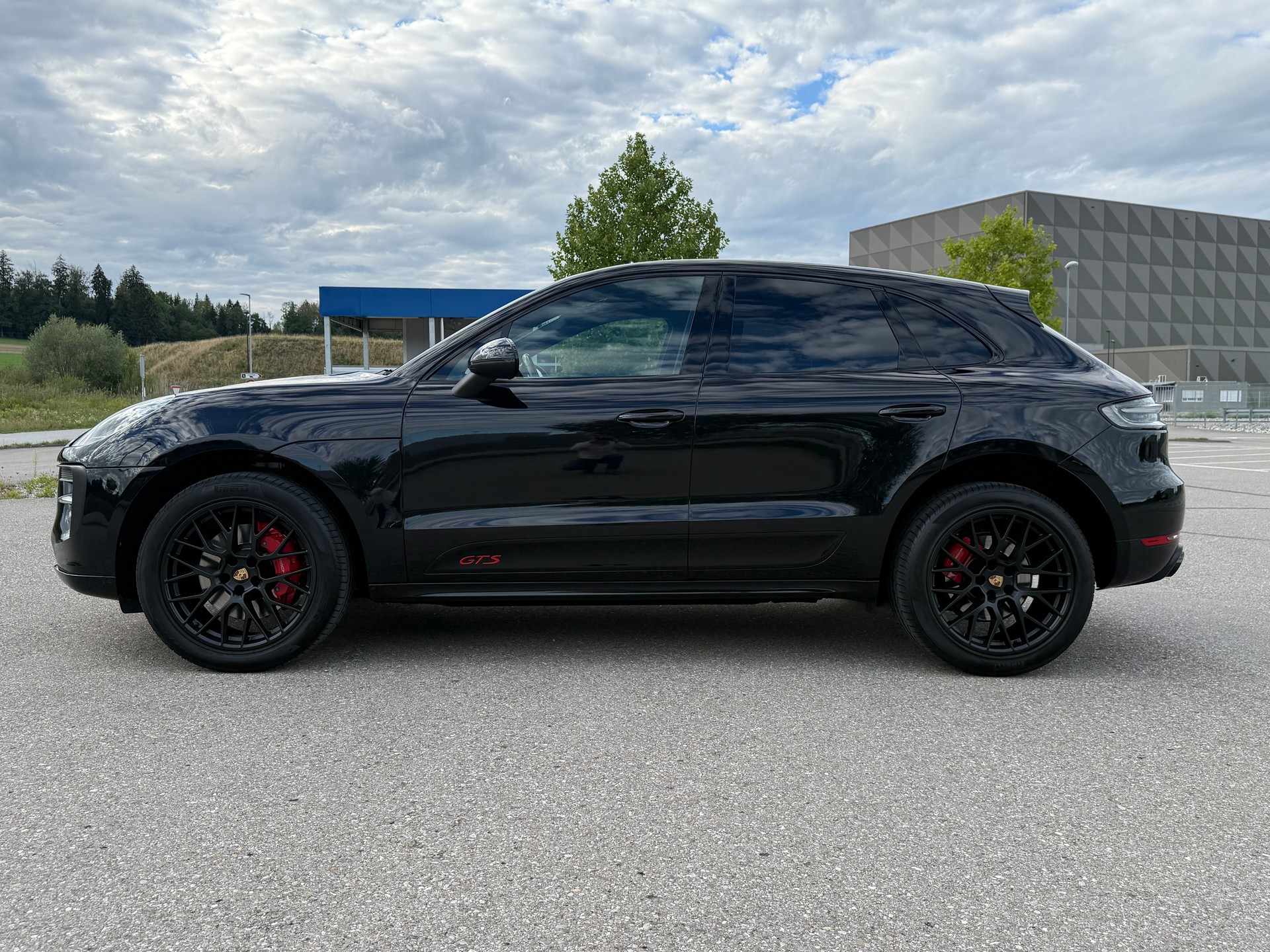 PORSCHE Macan GTS PDK-image-1