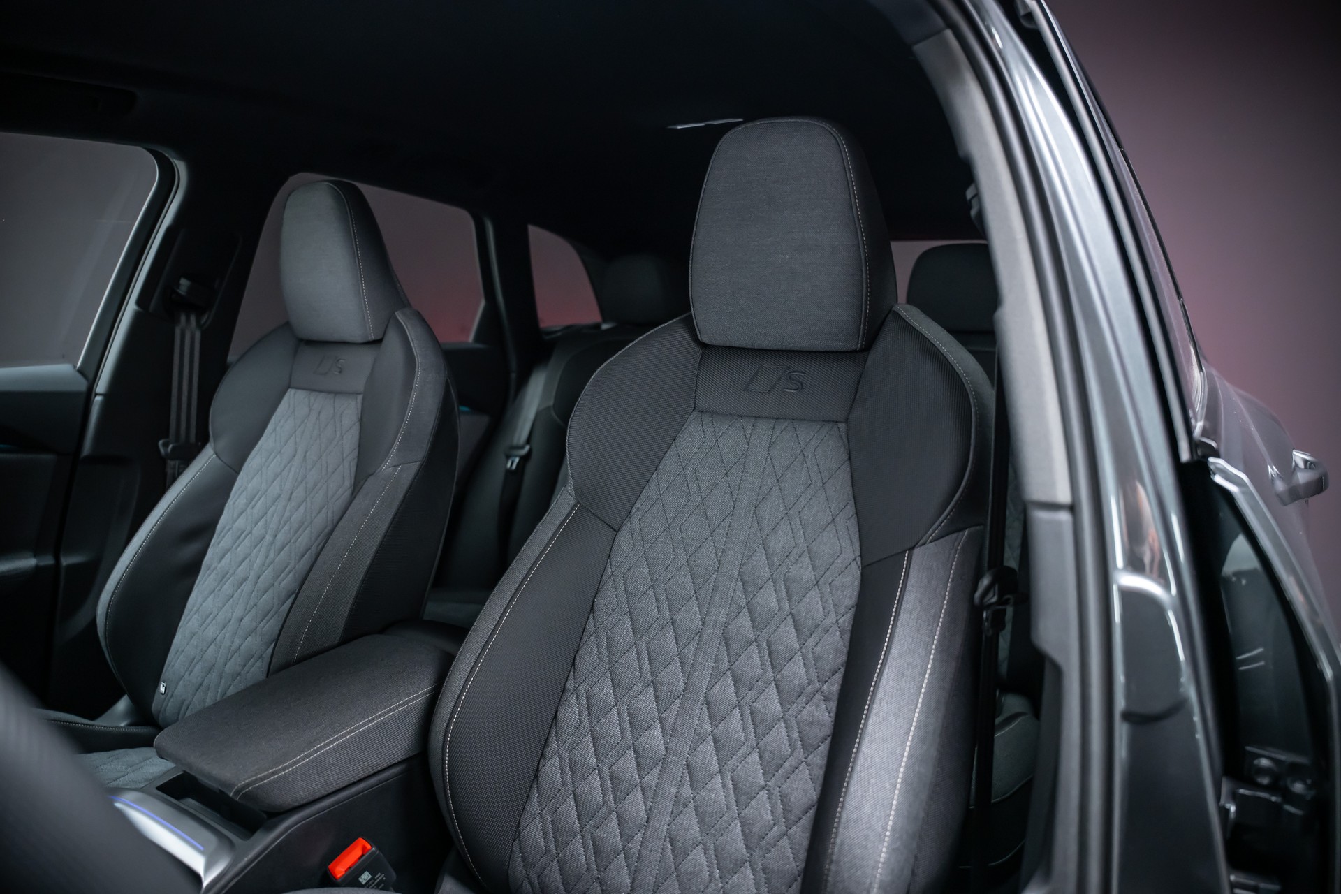 AUDI Q5 Sportback 2.0 40 TFSI S Line quattro S-Tronic / Rückfahrkamera / Sportsitze / Navi-image-11