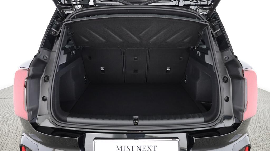 MINI John Cooper Works Countryman ALL4-image-18