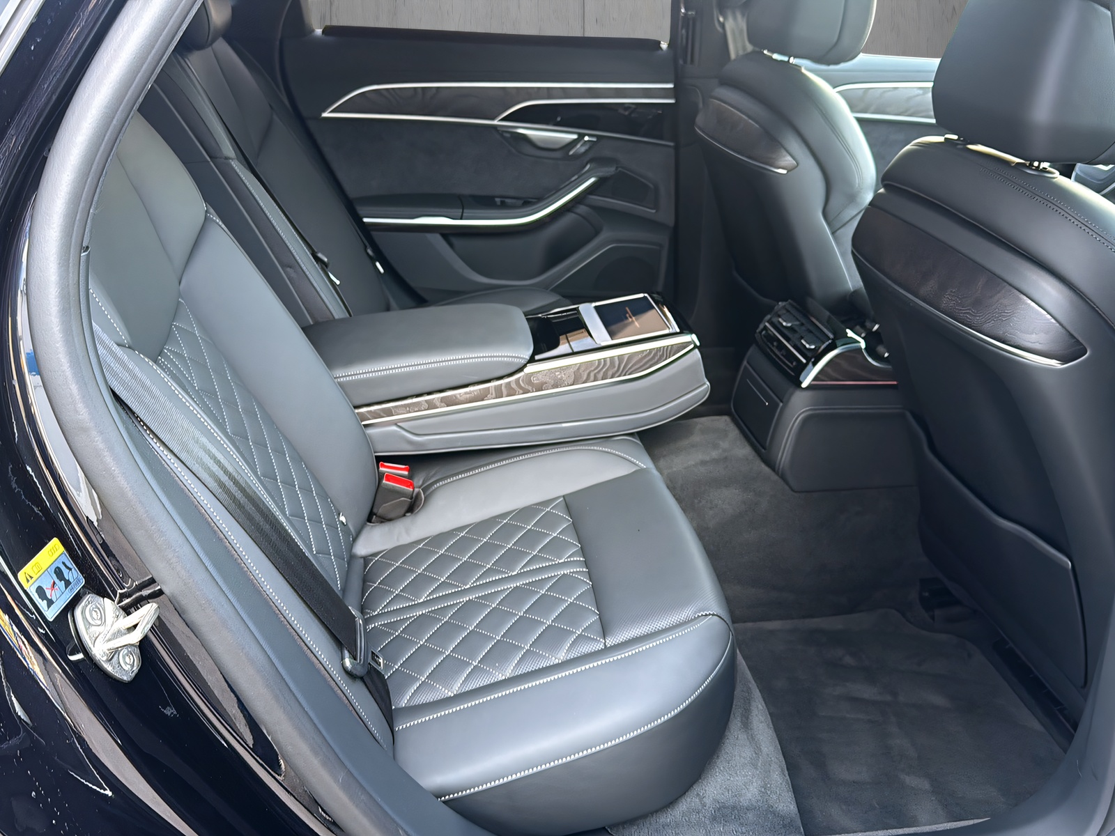 AUDI A8 60 TFSI e qu*S-SportsitzePLUS,5-Jahre Audi Herstellergarantie*-image-11