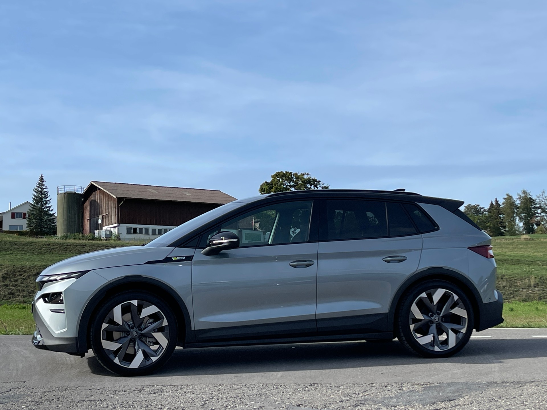 SKODA Elroq RS 4x4-image-1