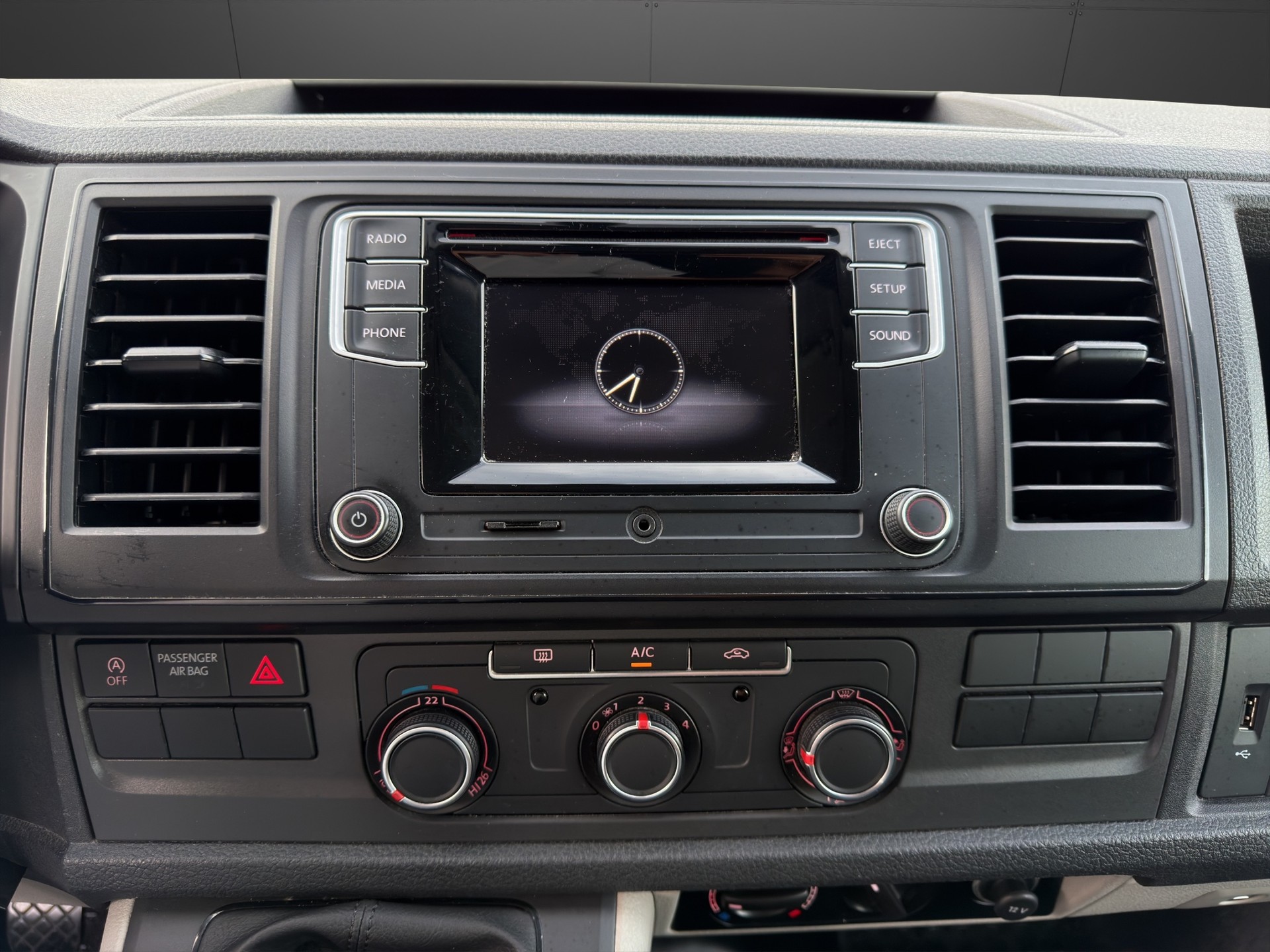 VW T6 2.0 TDI-image-13