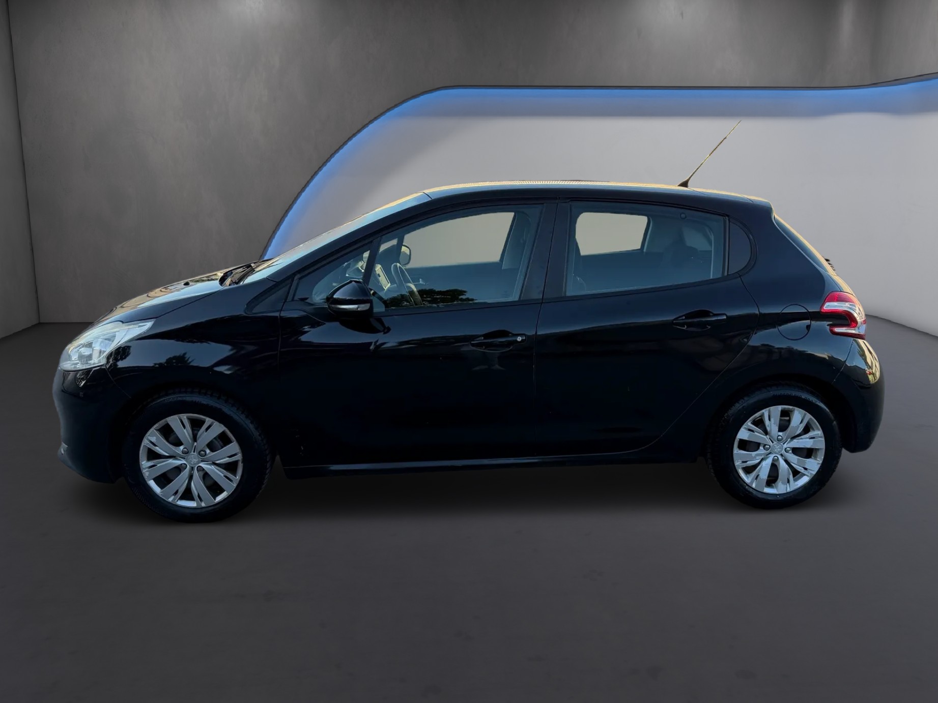PEUGEOT 208 1.2 VTI Access-image-3