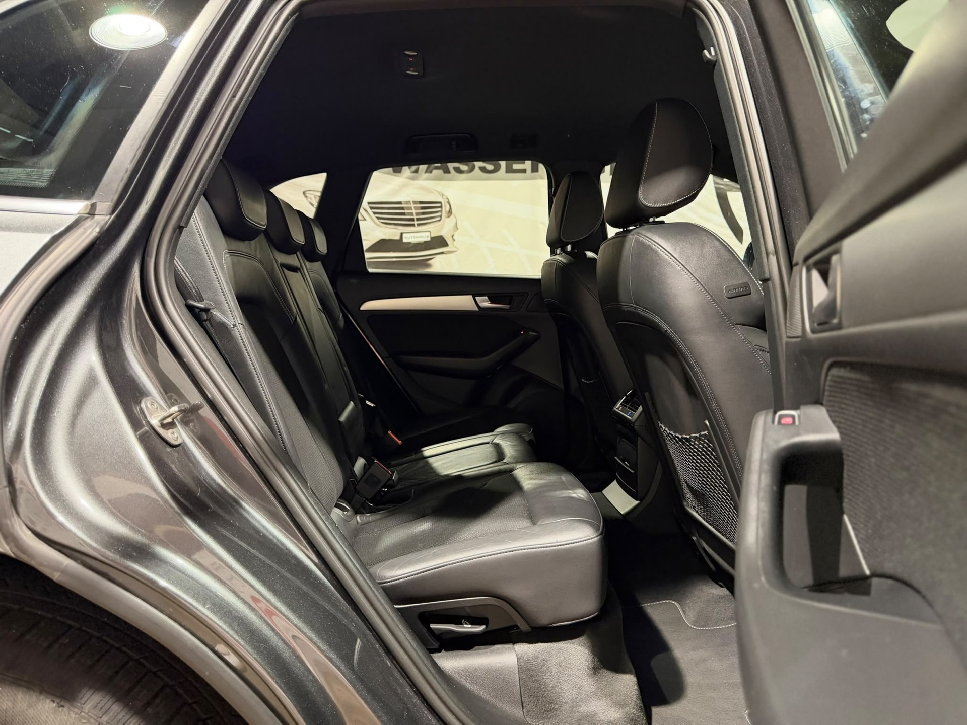 AUDI Q5 2.0 TDI quattro S-tronic S-Line-image-13