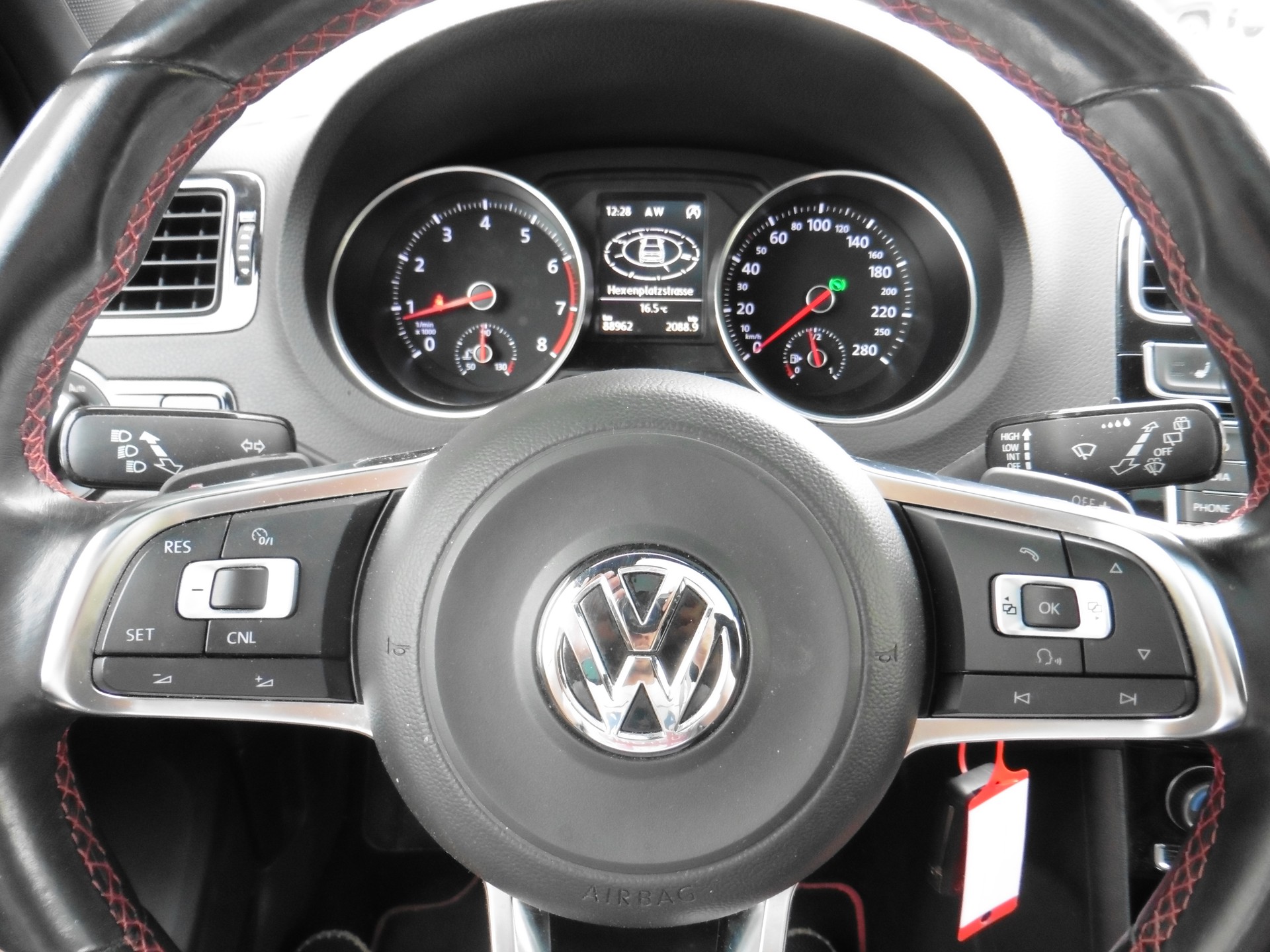 VW Polo 1.8 TSI GTI DSG-image-18