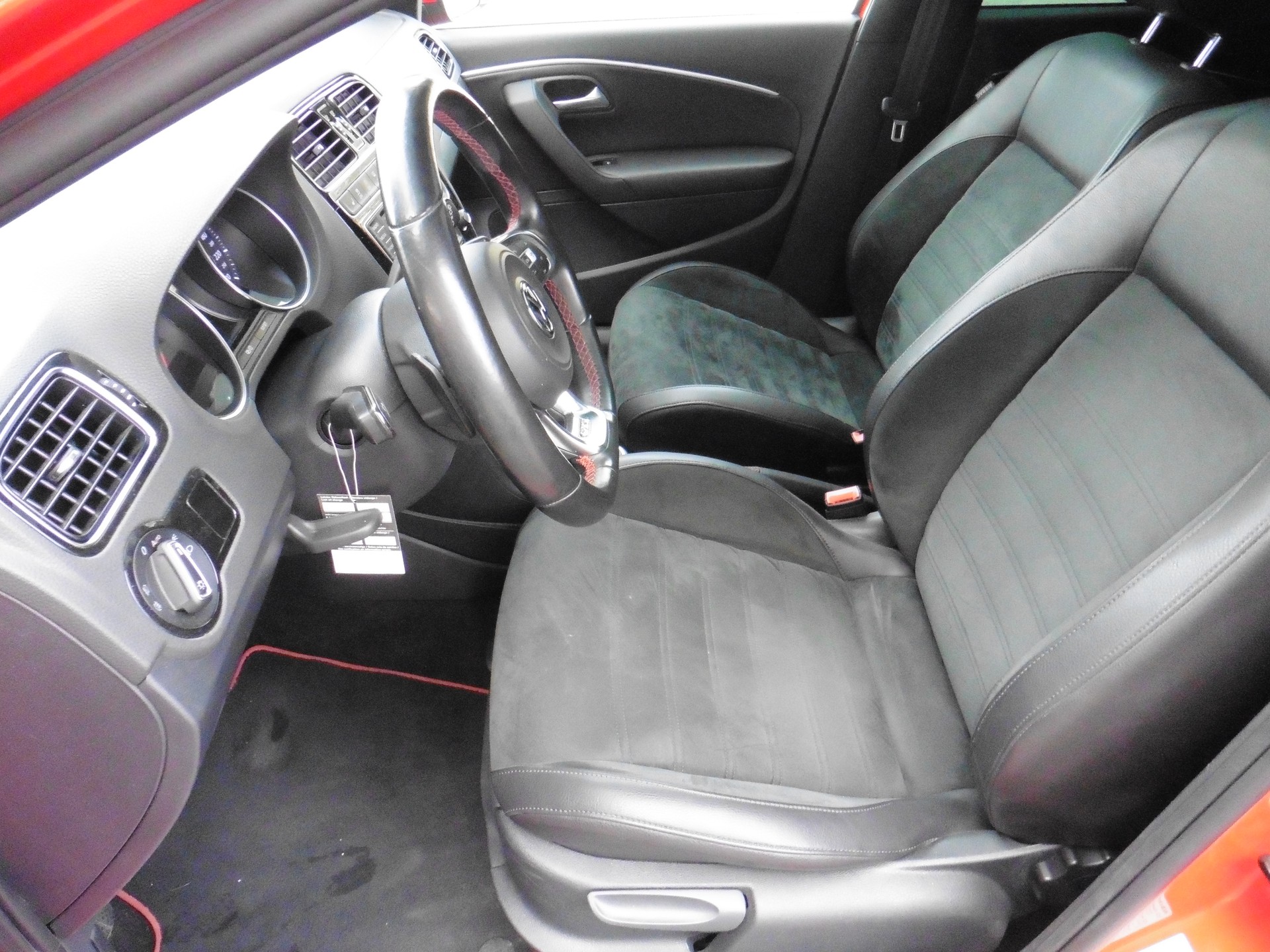 VW Polo 1.8 TSI GTI DSG-image-14