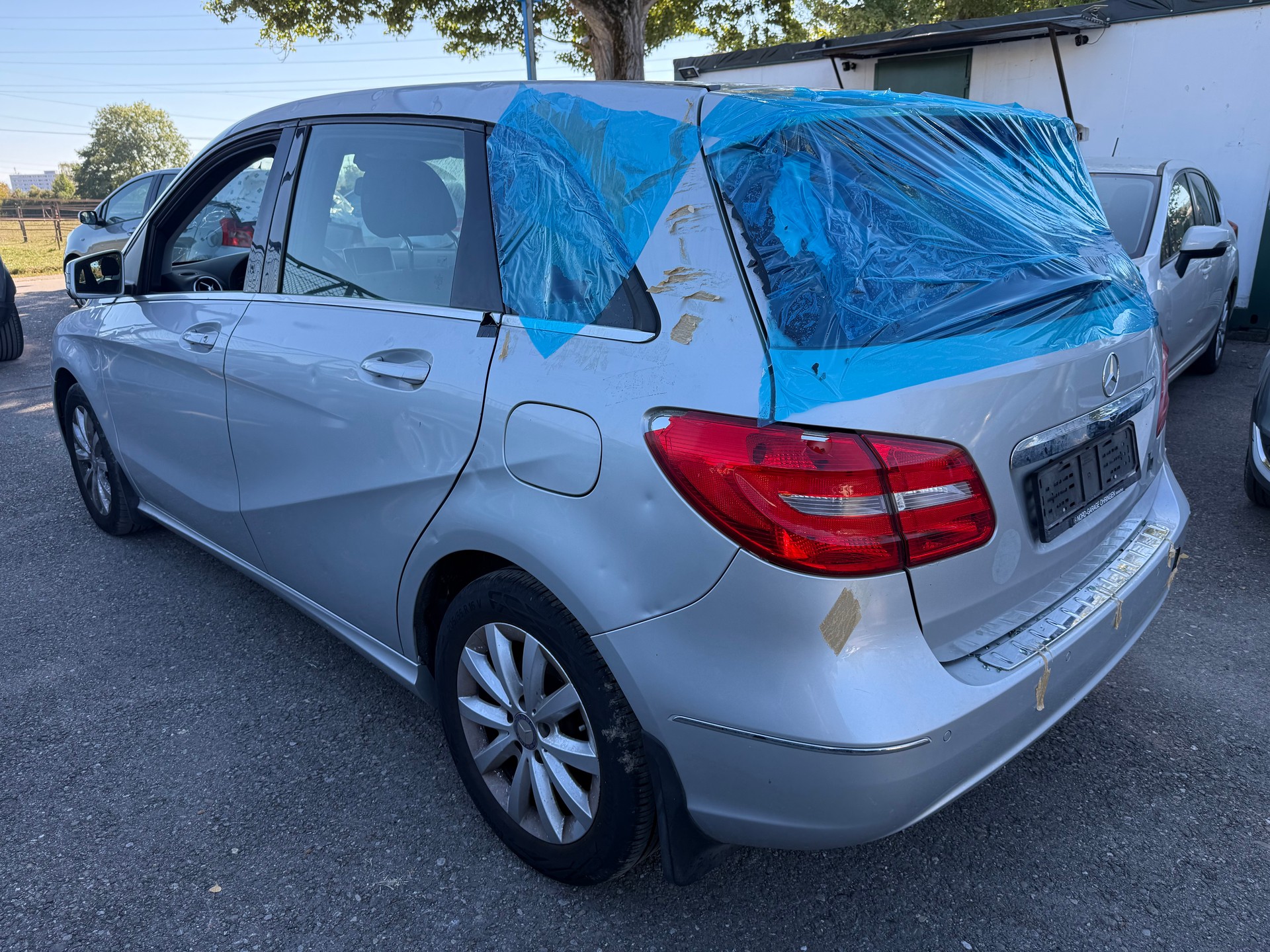 MERCEDES-BENZ B 200 7G-DCT-image-3