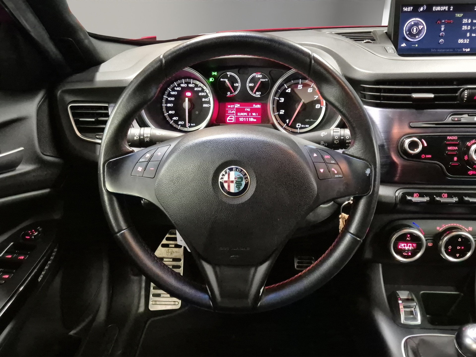 ALFA ROMEO Giulietta 1750 TBi Quadrifoglio Verde LEASING à partir de CHF 200.-/mois-image-9