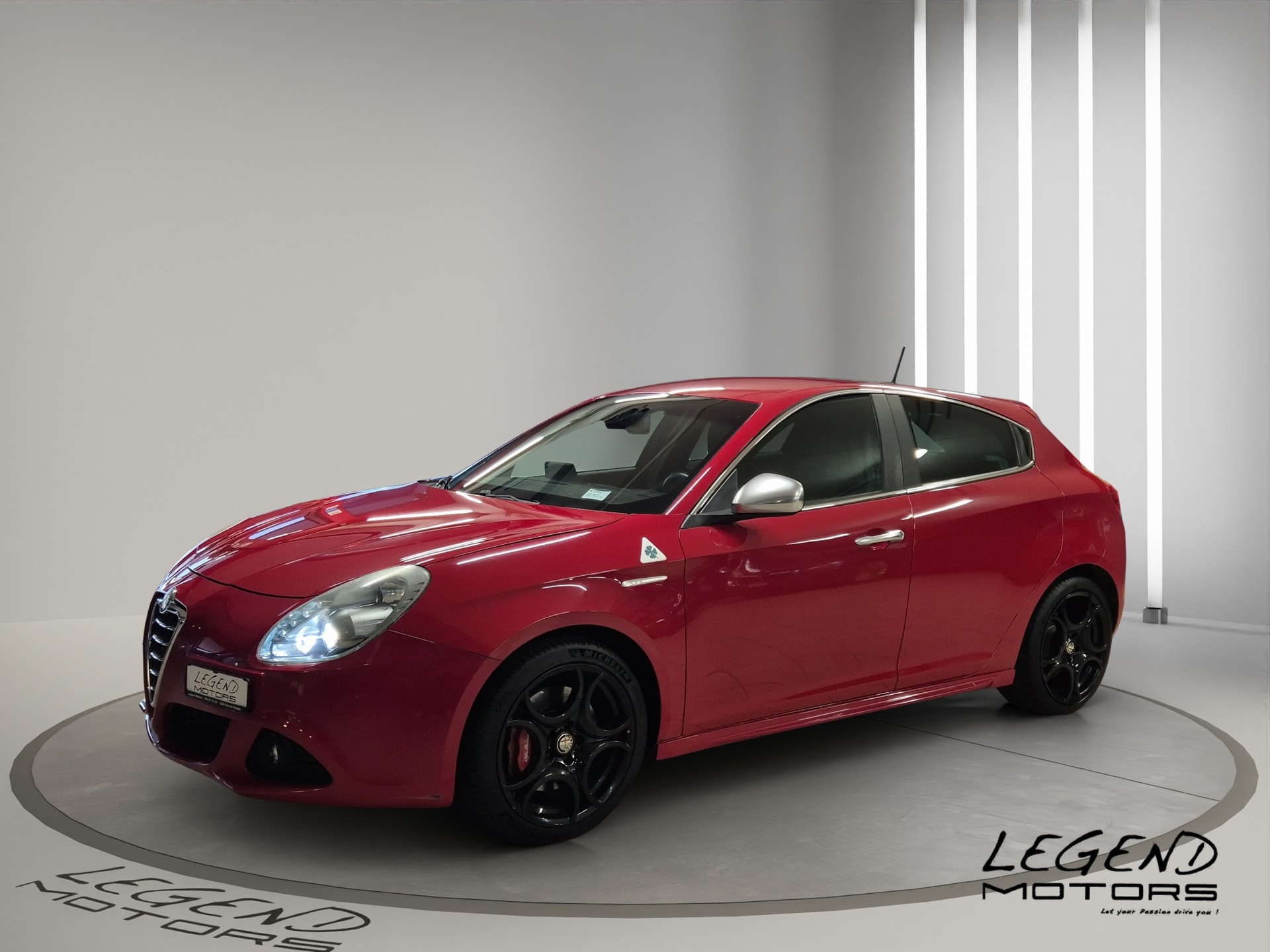 ALFA ROMEO Giulietta 1750 TBi Quadrifoglio Verde LEASING à partir de CHF 200.-/mois-image-1