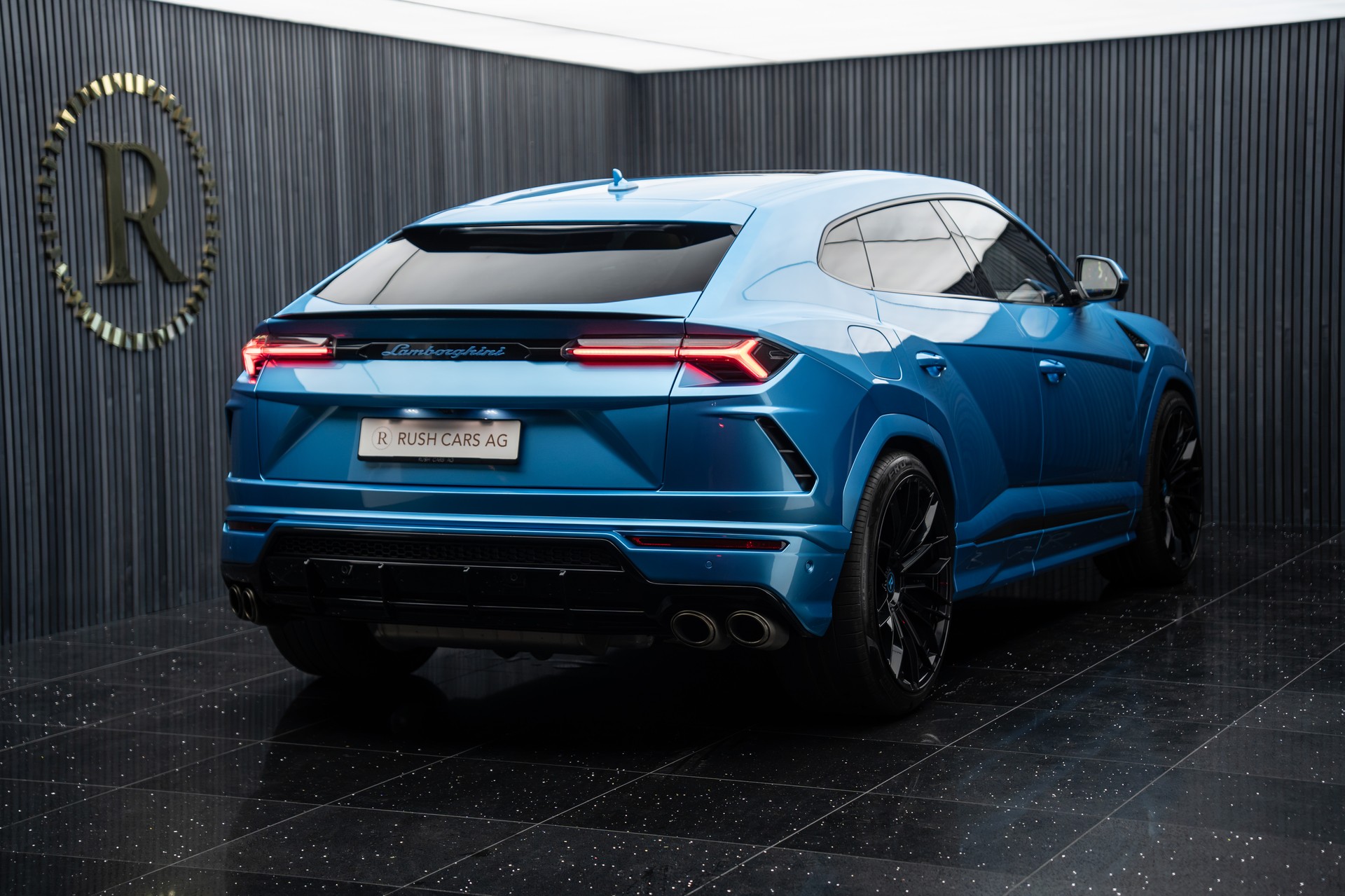 LAMBORGHINI Urus E-Gear-image-3