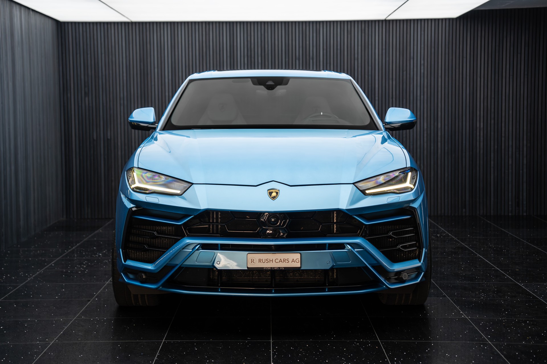 LAMBORGHINI Urus E-Gear-image-1