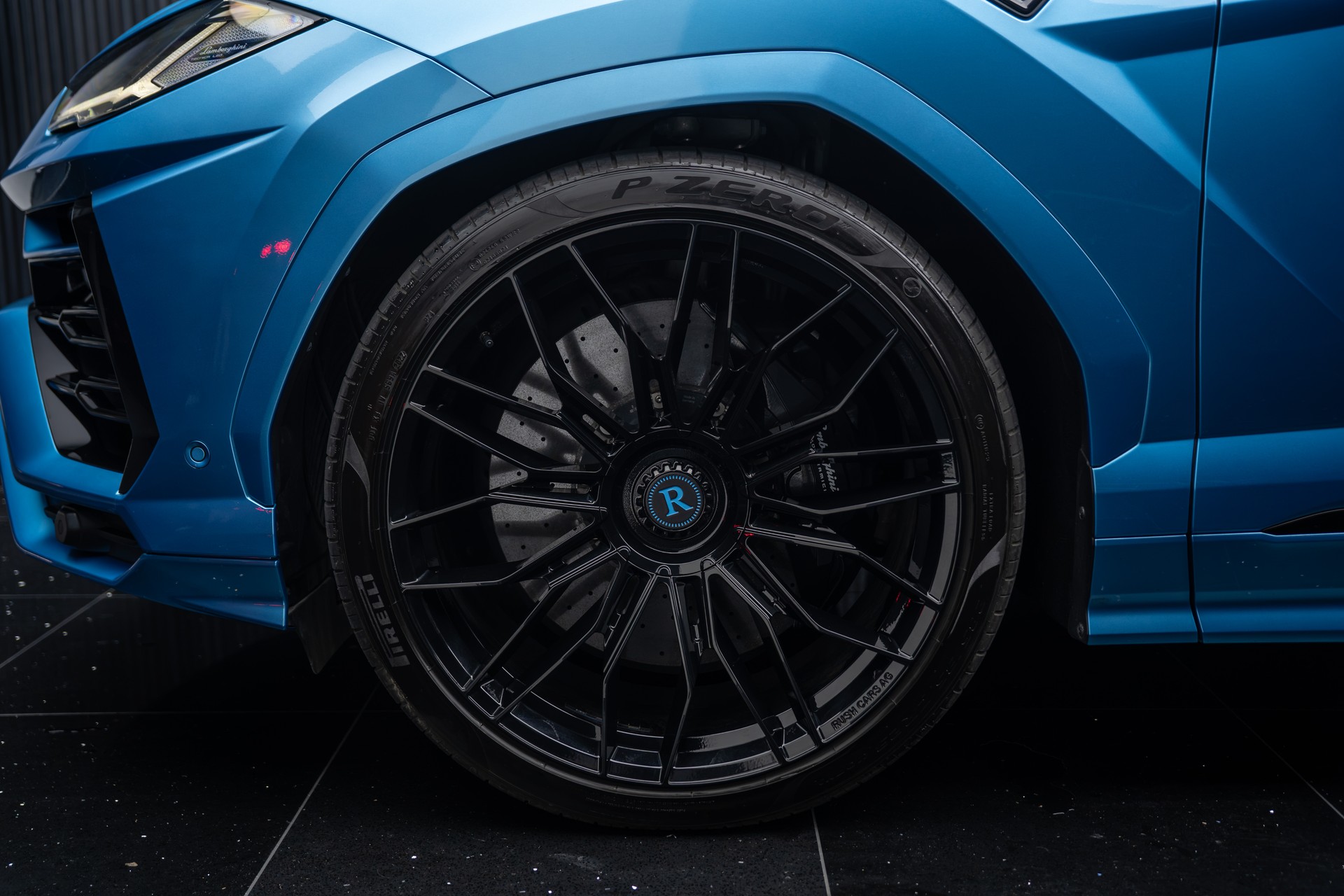 LAMBORGHINI Urus E-Gear-image-5