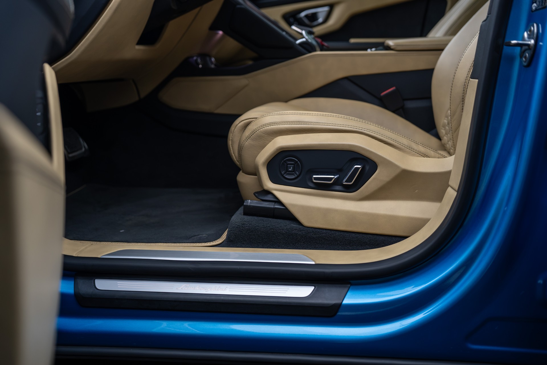 LAMBORGHINI Urus E-Gear-image-9