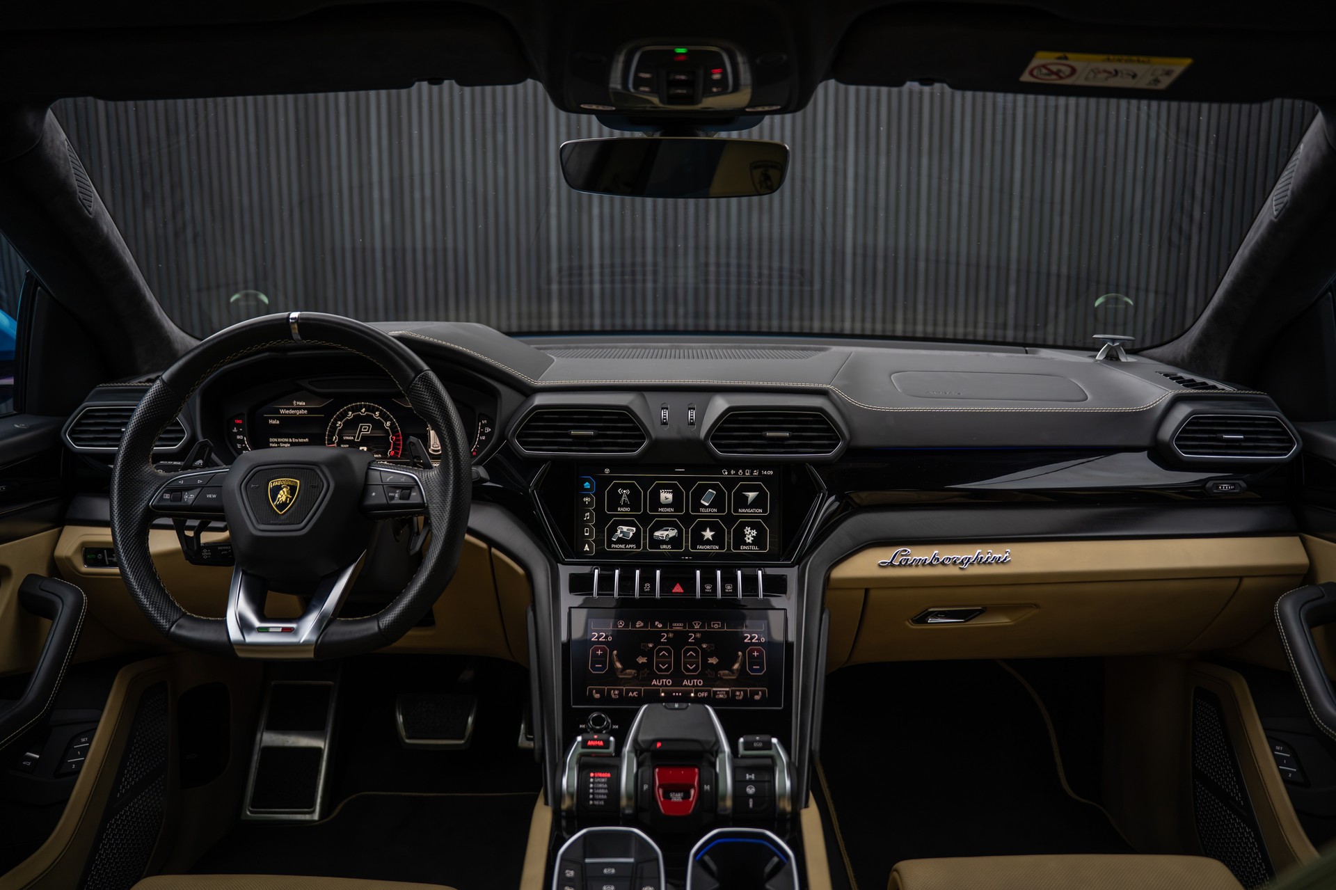 LAMBORGHINI Urus E-Gear-image-7