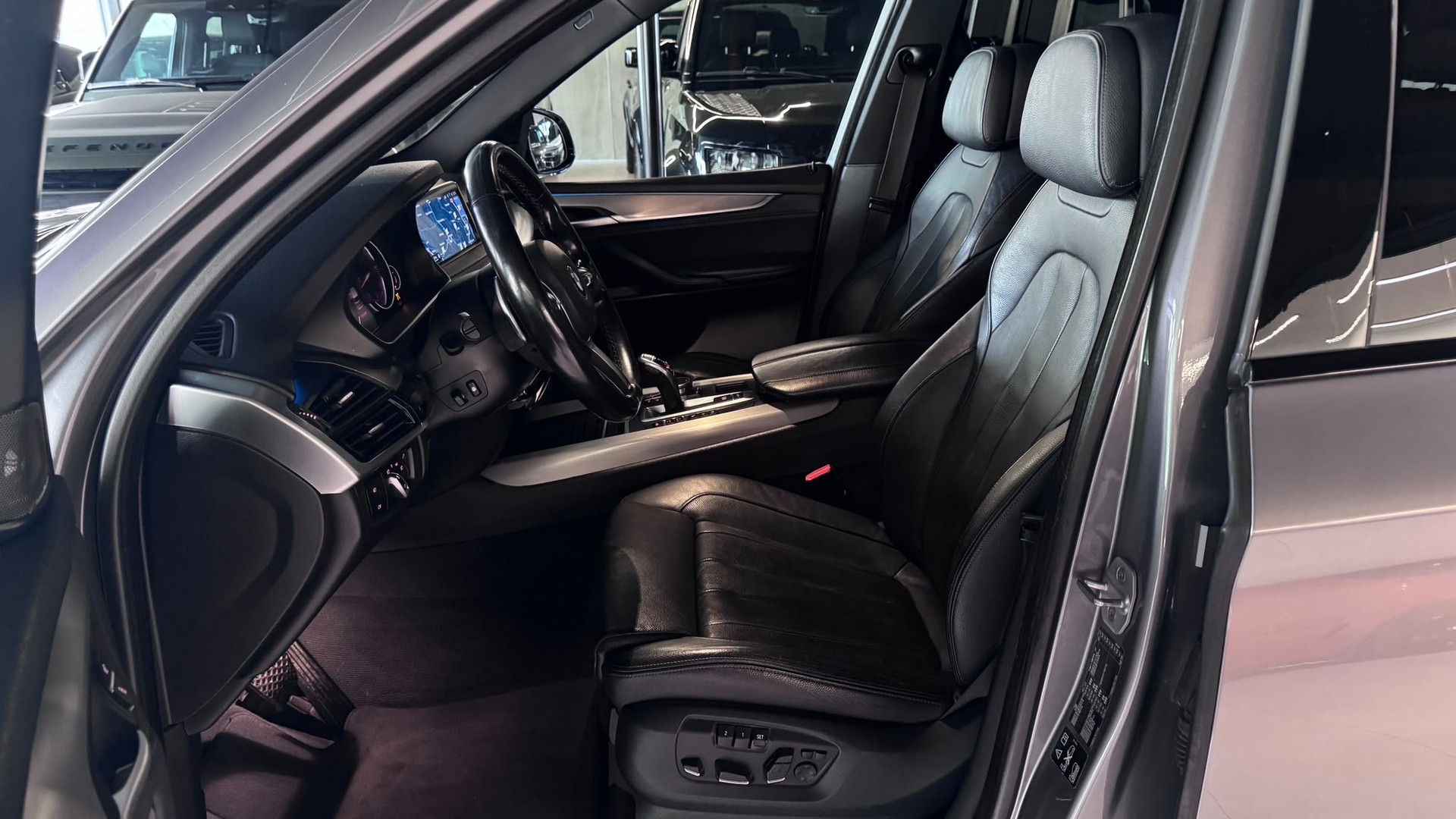 BMW X5 xDrive 40d Pure M Sport Steptronic-image-5