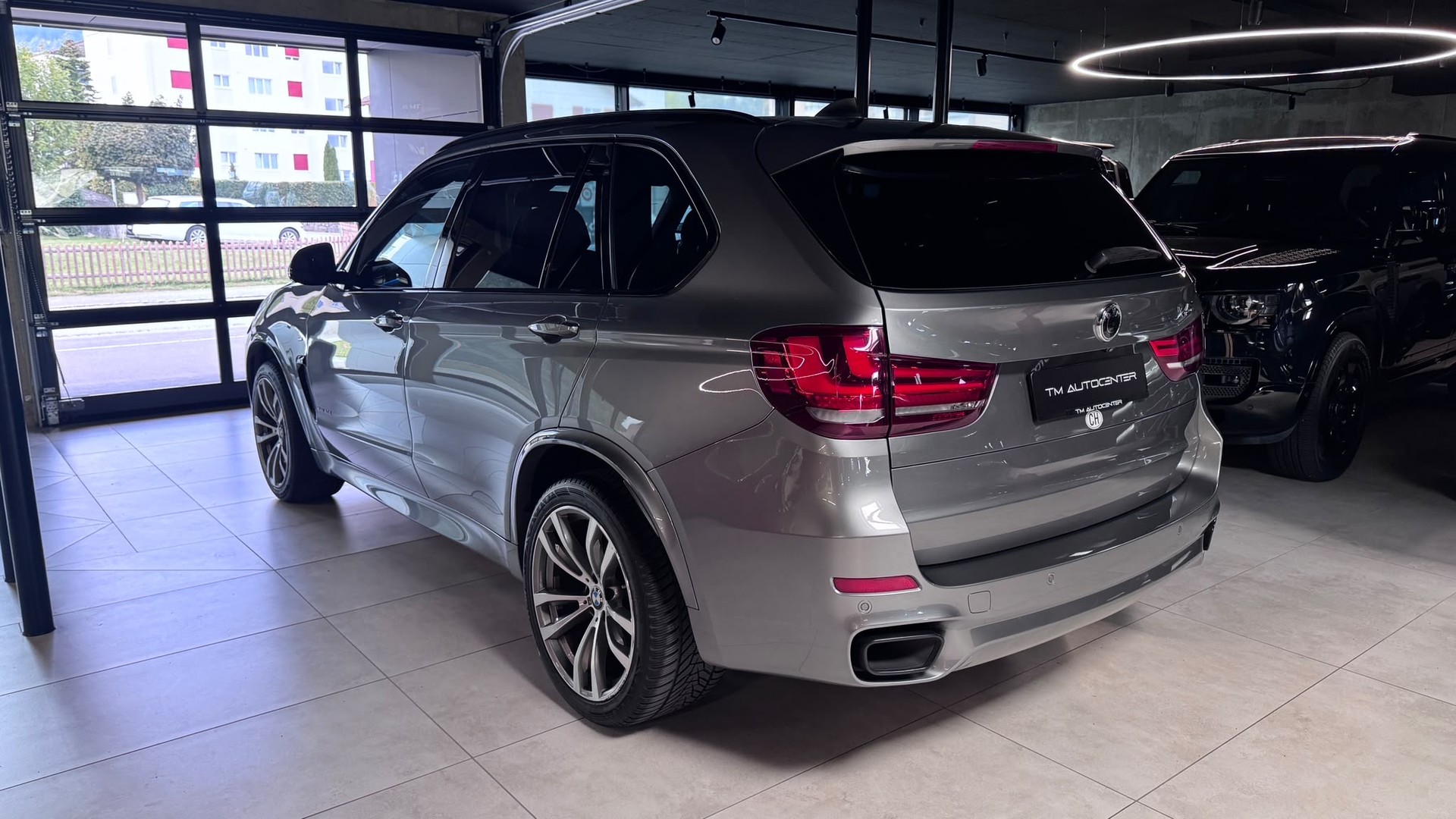 BMW X5 xDrive 40d Pure M Sport Steptronic-image-3