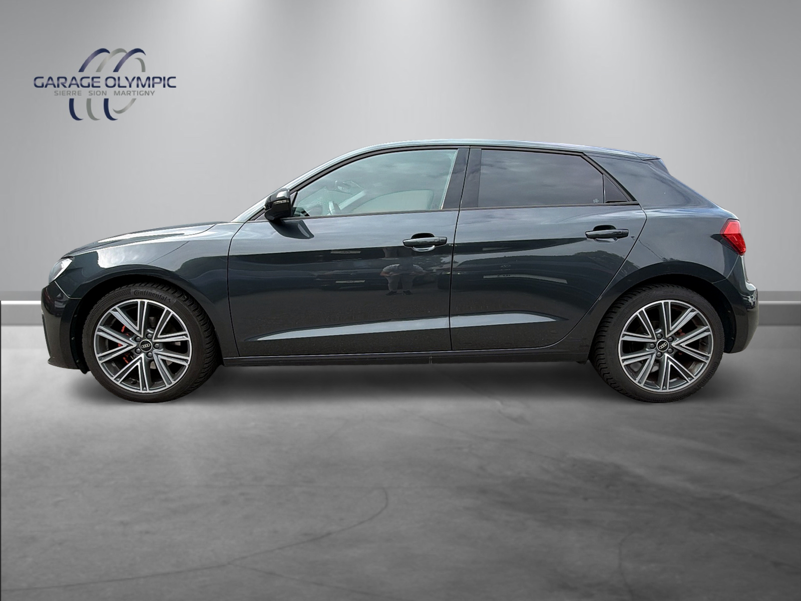 AUDI A1 Sportback 30 TFSI Attraction S-tronic-image-2